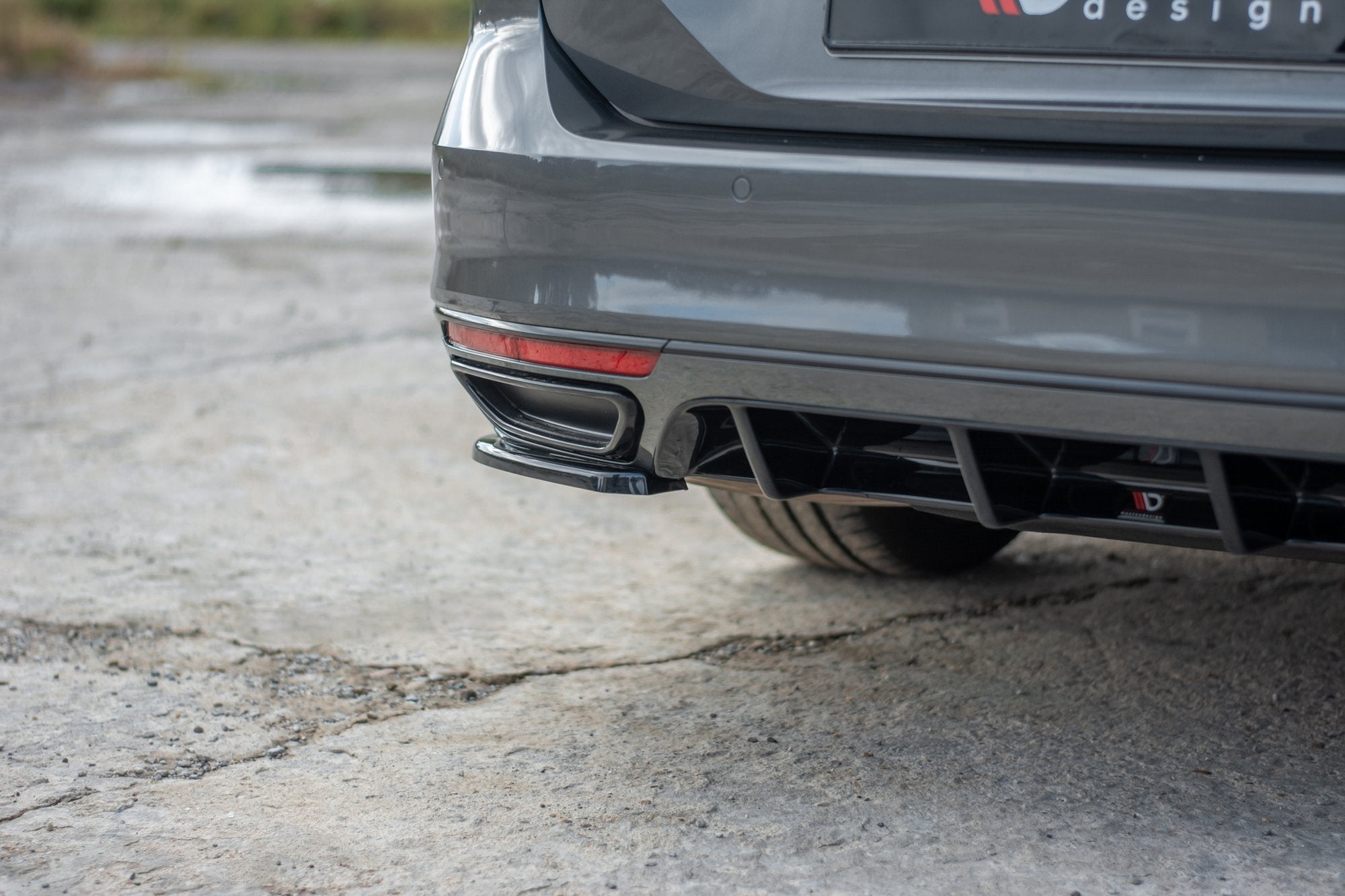Maxton Design - Heck Ansatz Flaps Diffusor für VW Passat R - Line B8 - Aerowerk.