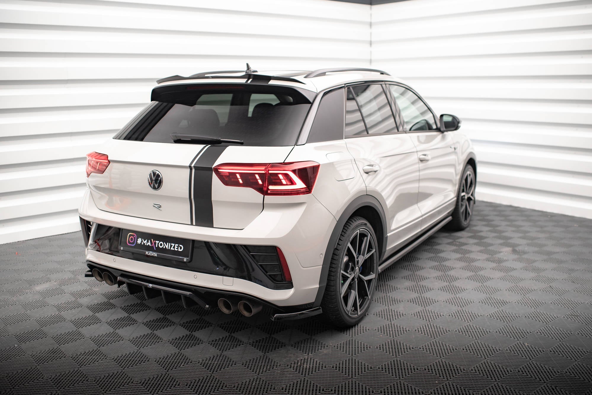 Maxton Design - Heck Ansatz Flaps Diffusor für VW T - Roc R / R - Line Mk1 Facelift - Aerowerk.