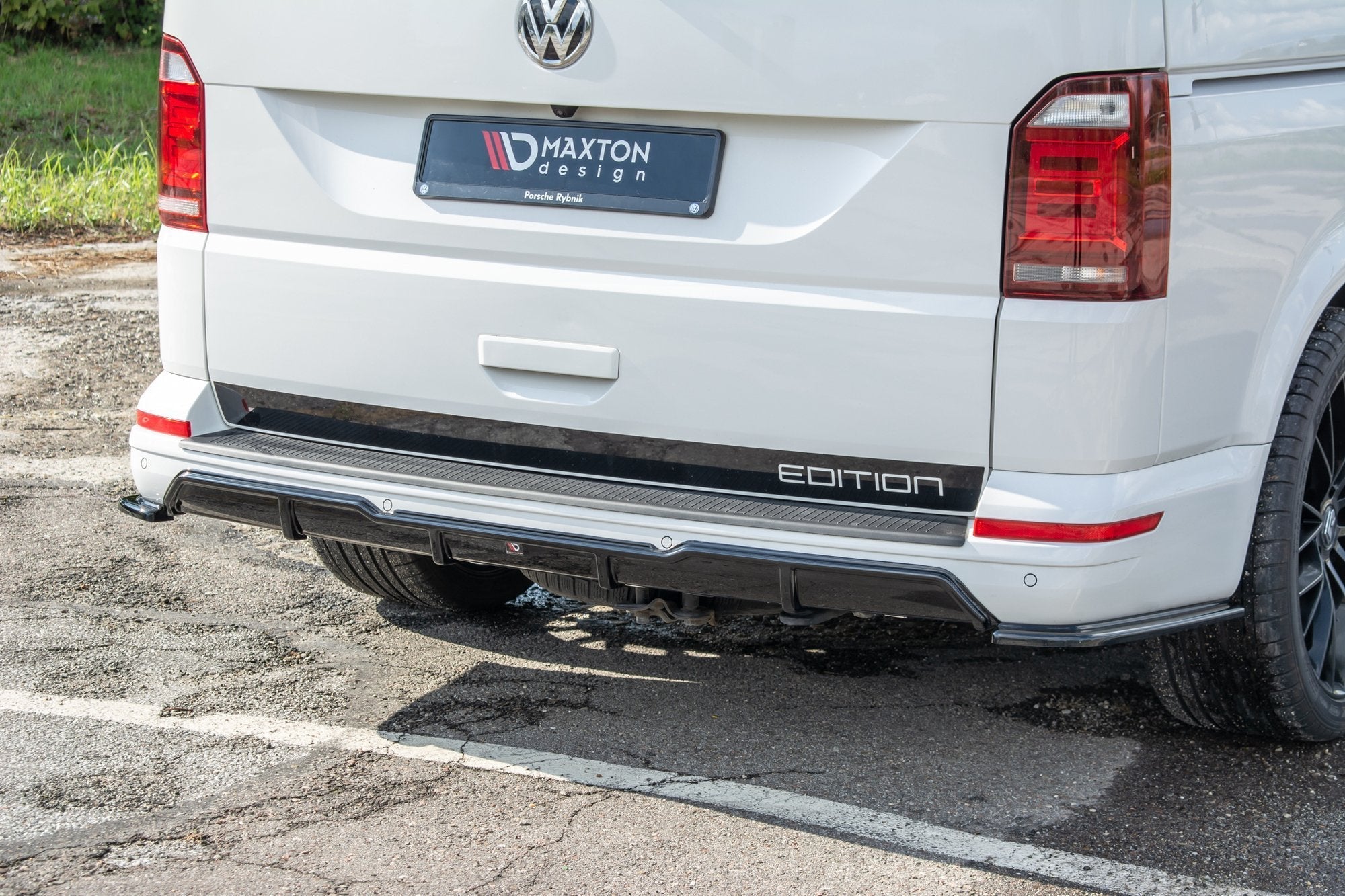 Maxton Design - Heck Ansatz Flaps Diffusor für VW T6 - Aerowerk.