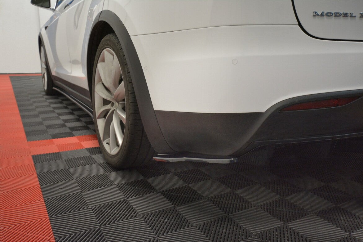 Heck Ansatz Flaps Diffusor V.2 für TESLA MODEL X - Aerowerk.
