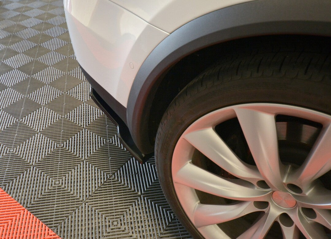 Heck Ansatz Flaps Diffusor V.2 für TESLA MODEL X - Aerowerk.