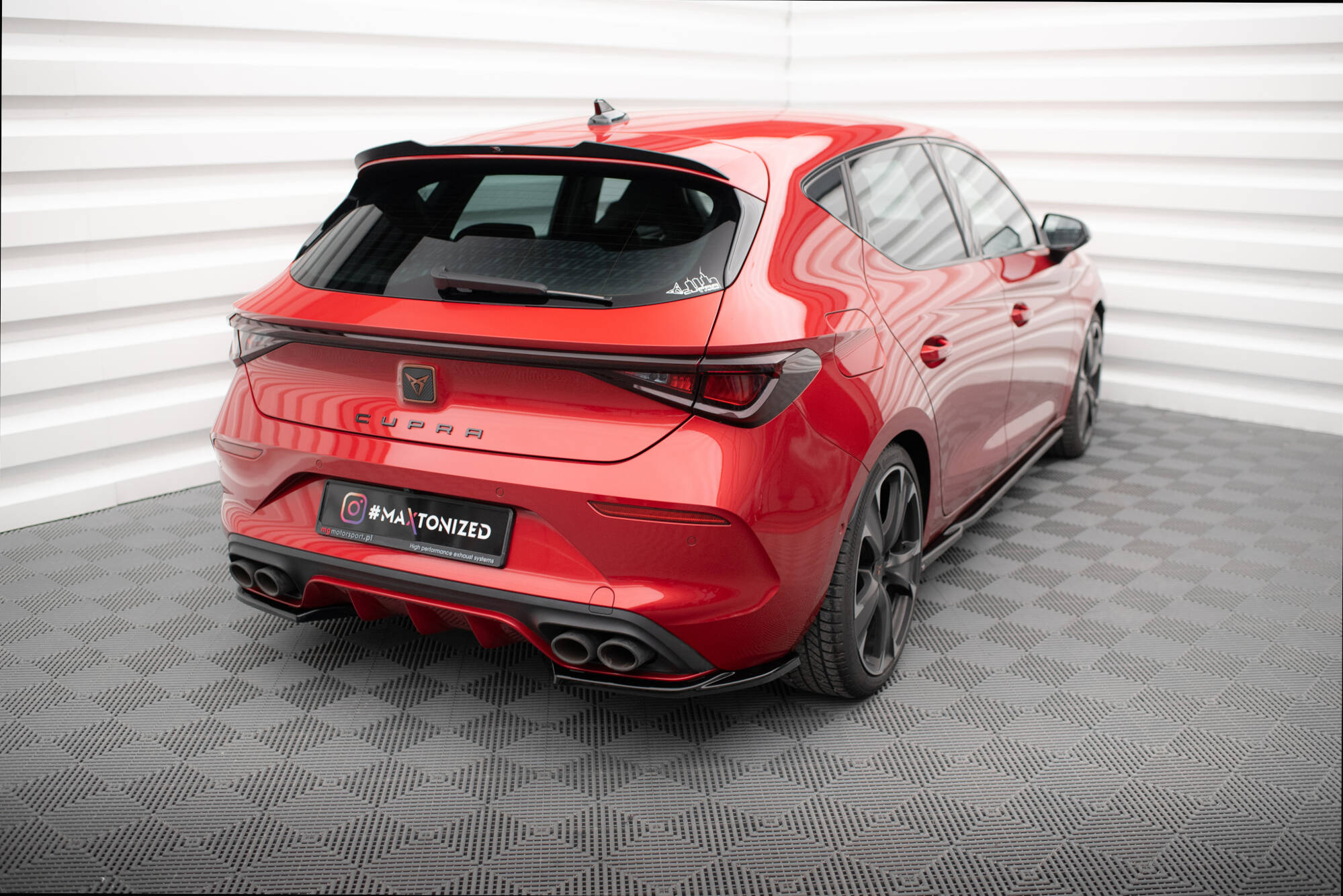 Maxton Design - Heck Ansatz Flaps Diffusor V1 für Cupra Leon Hatchback Mk1 - Aerowerk.