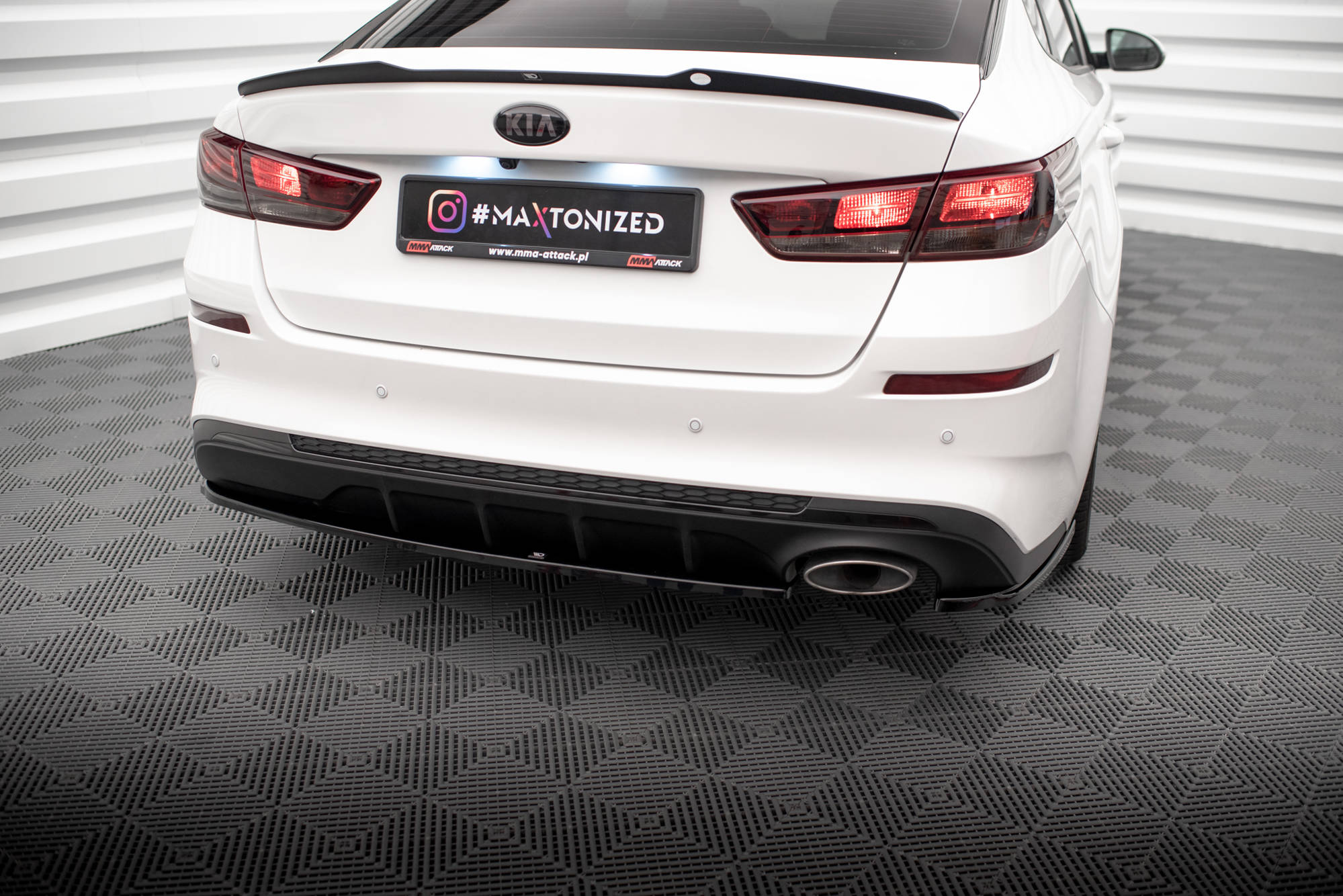 Maxton Design - Heck Ansatz Flaps Diffusor V1 für Kia Optima Mk4 Facelift - Aerowerk.