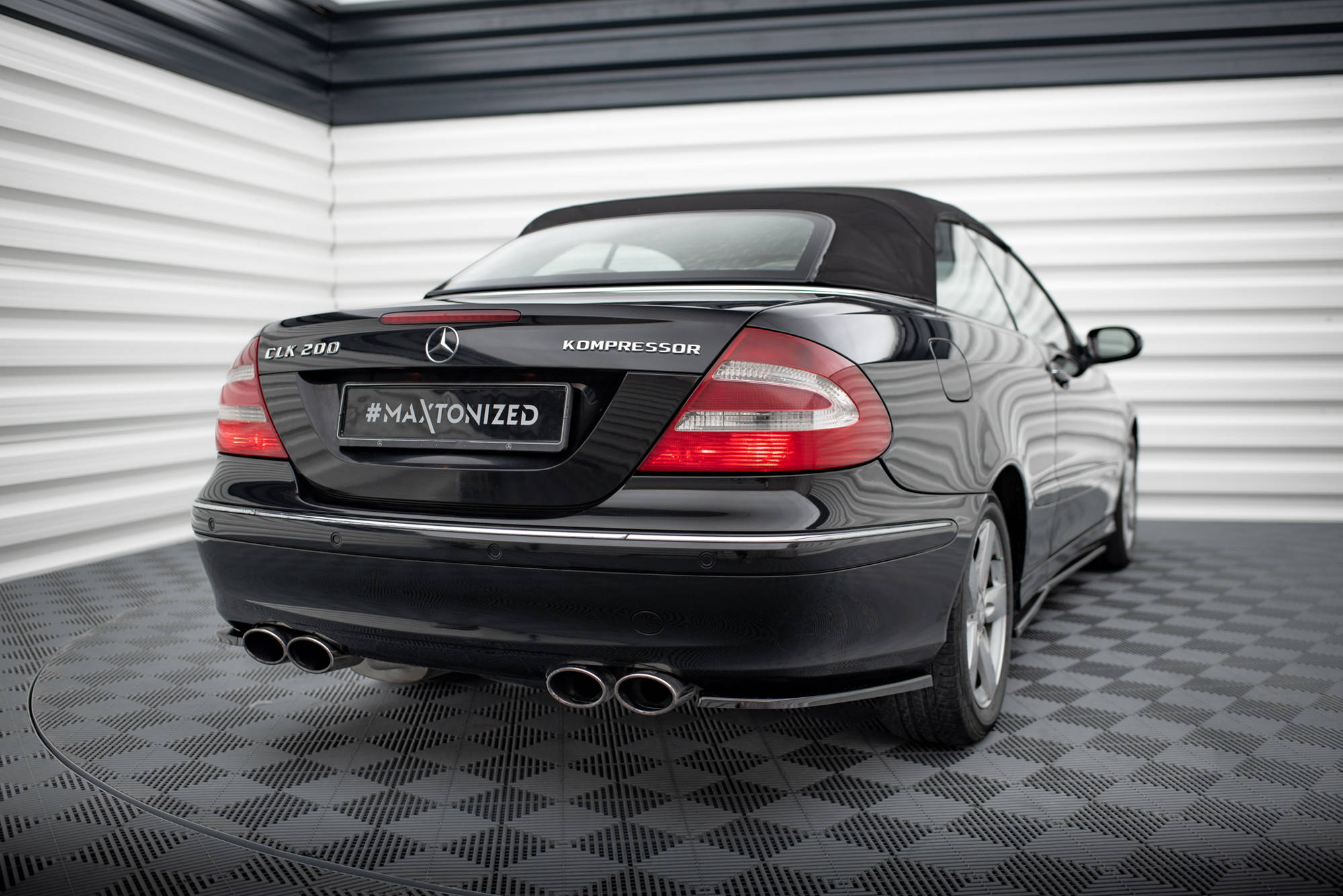 Maxton Design - Heck Ansatz Flaps Diffusor V1 für Mercedes - Benz CLK W209 - Aerowerk.