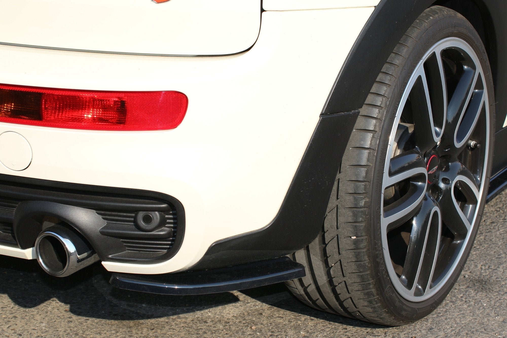 Maxton Design - Heck Ansatz Flaps Diffusor V1 für MINI CLUBMAN S MK2 (F54) JCW - Aerowerk.