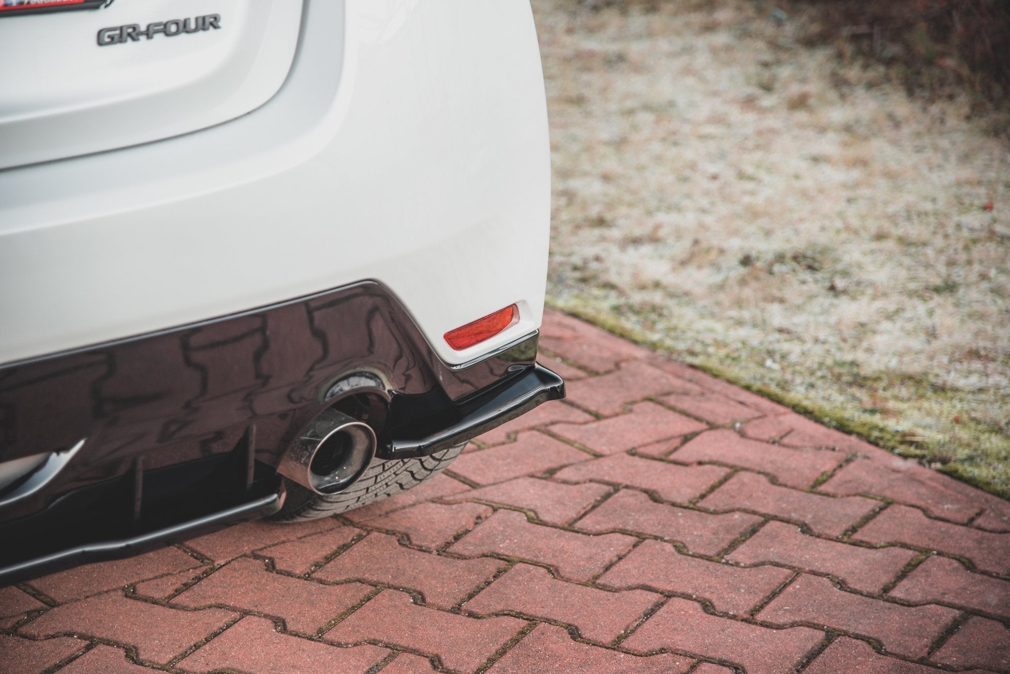 Maxton Design - Heck Ansatz Flaps Diffusor V1 für Toyota GR Yaris Mk4 - Aerowerk.