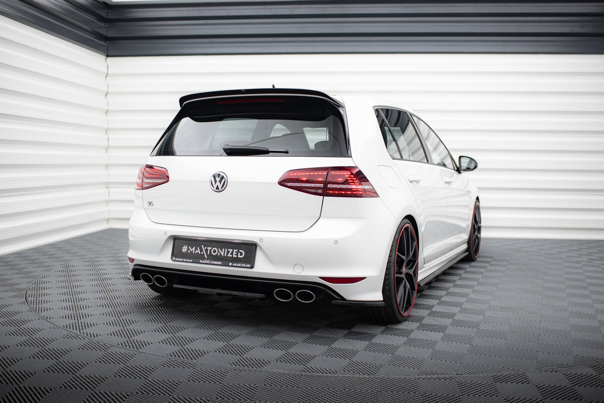 Maxton Design - Heck Ansatz Flaps Diffusor V1 für VW Golf 7 R / R - Line - Aerowerk.