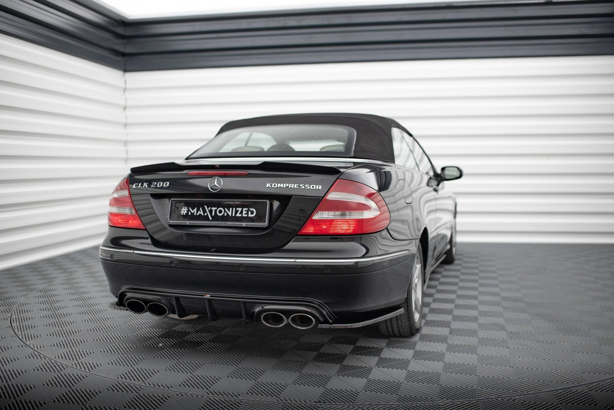 Maxton Design - Heck Ansatz Flaps Diffusor V2 für Mercedes - Benz CLK W209 - Aerowerk.