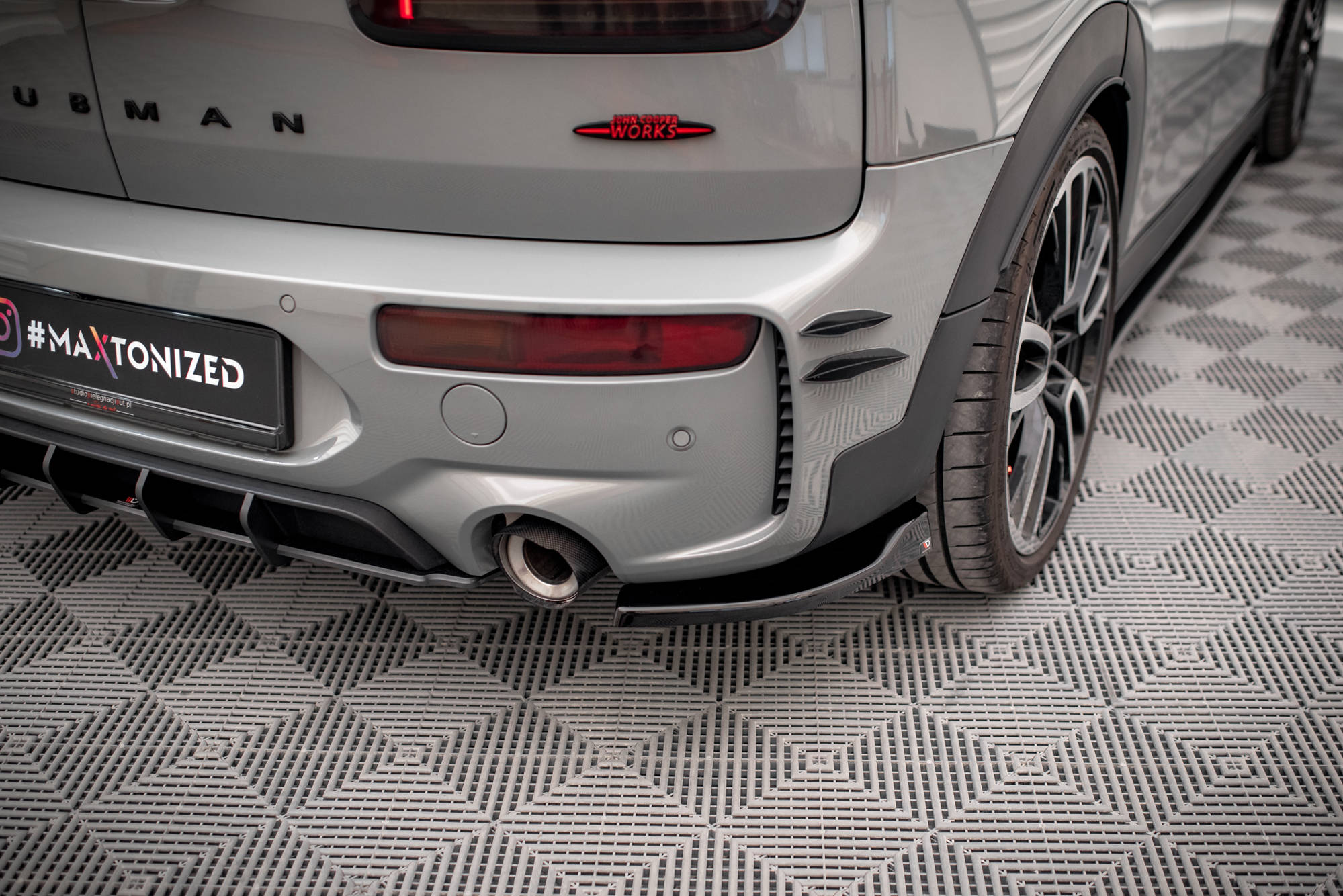 Maxton Design - Heck Ansatz Flaps Diffusor V2 für Mini Cooper Clubman John Cooper Works F54 Facelift - Aerowerk.