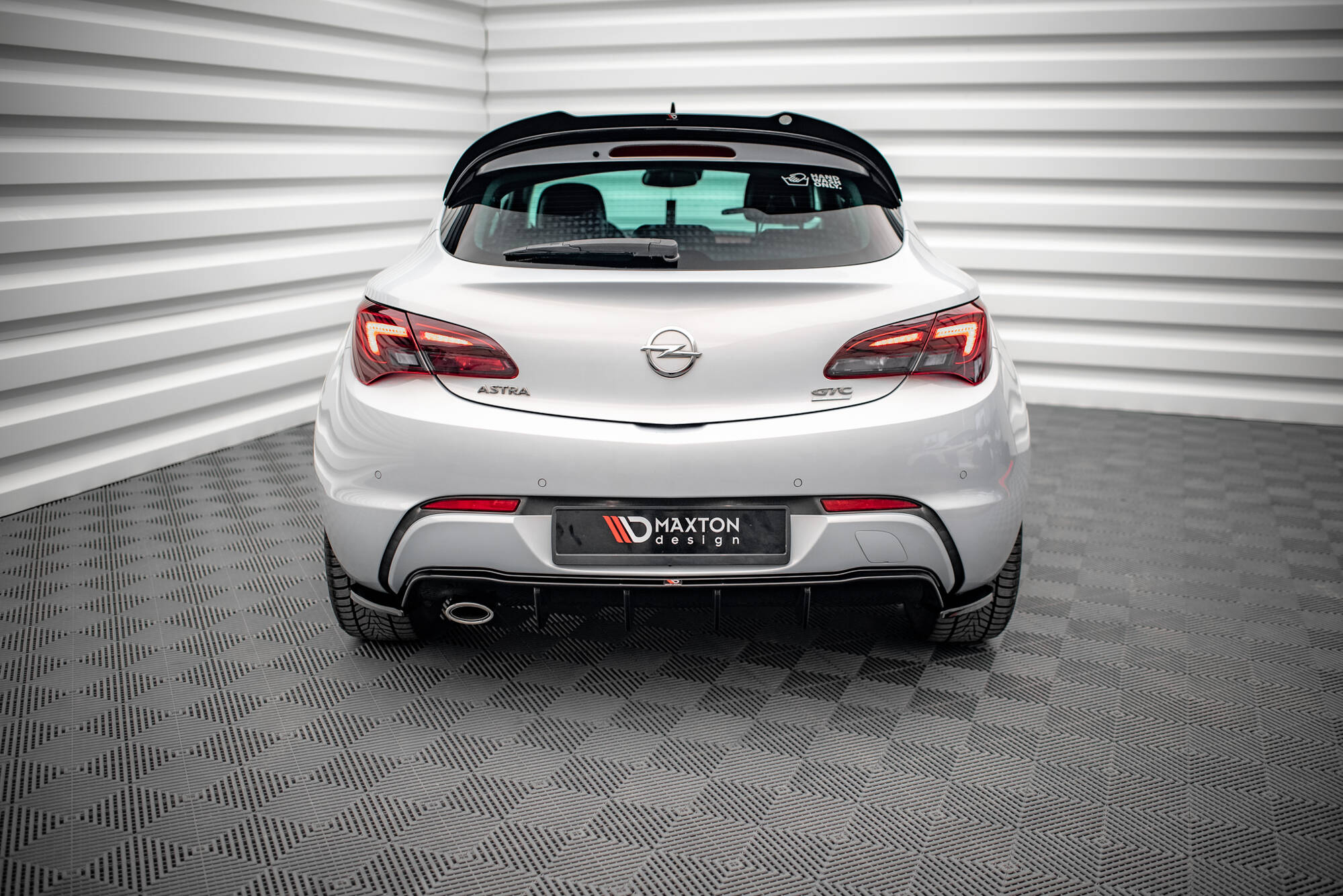Maxton Design - Heck Ansatz Flaps Diffusor V2 für Opel Astra GTC OPC - Line J - Aerowerk.