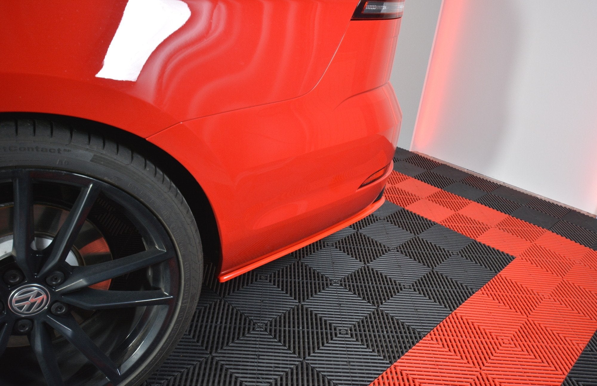 Maxton Design - Heck Ansatz Flaps Diffusor V2 für VW GOLF 7 R VARIANT FACELIFT - Aerowerk.