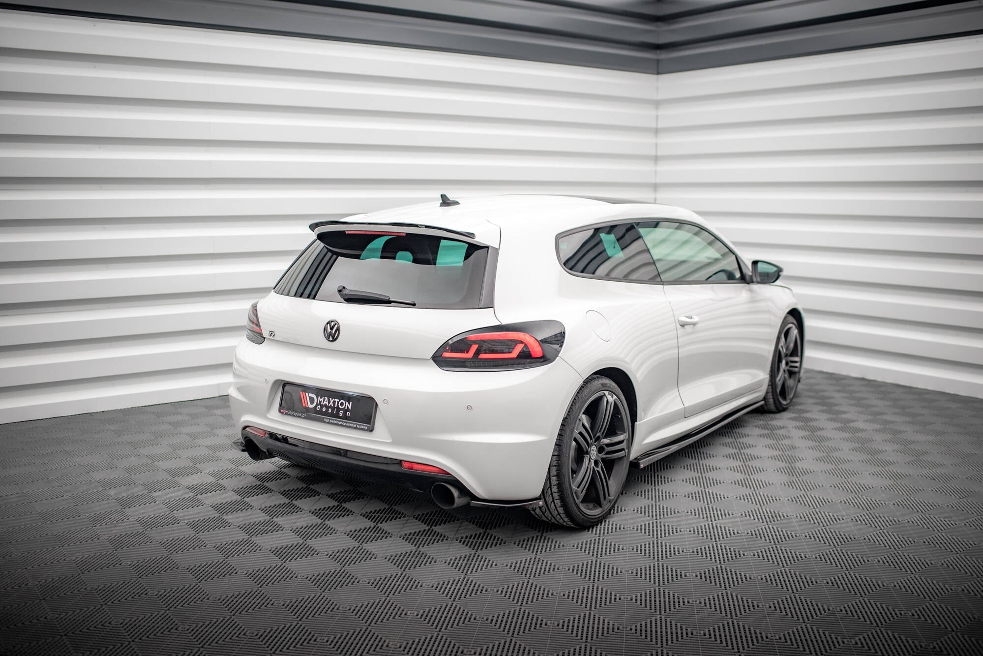 Maxton Design - Heck Ansatz Flaps Diffusor V2 für VW Scirocco R Mk3 - Aerowerk.