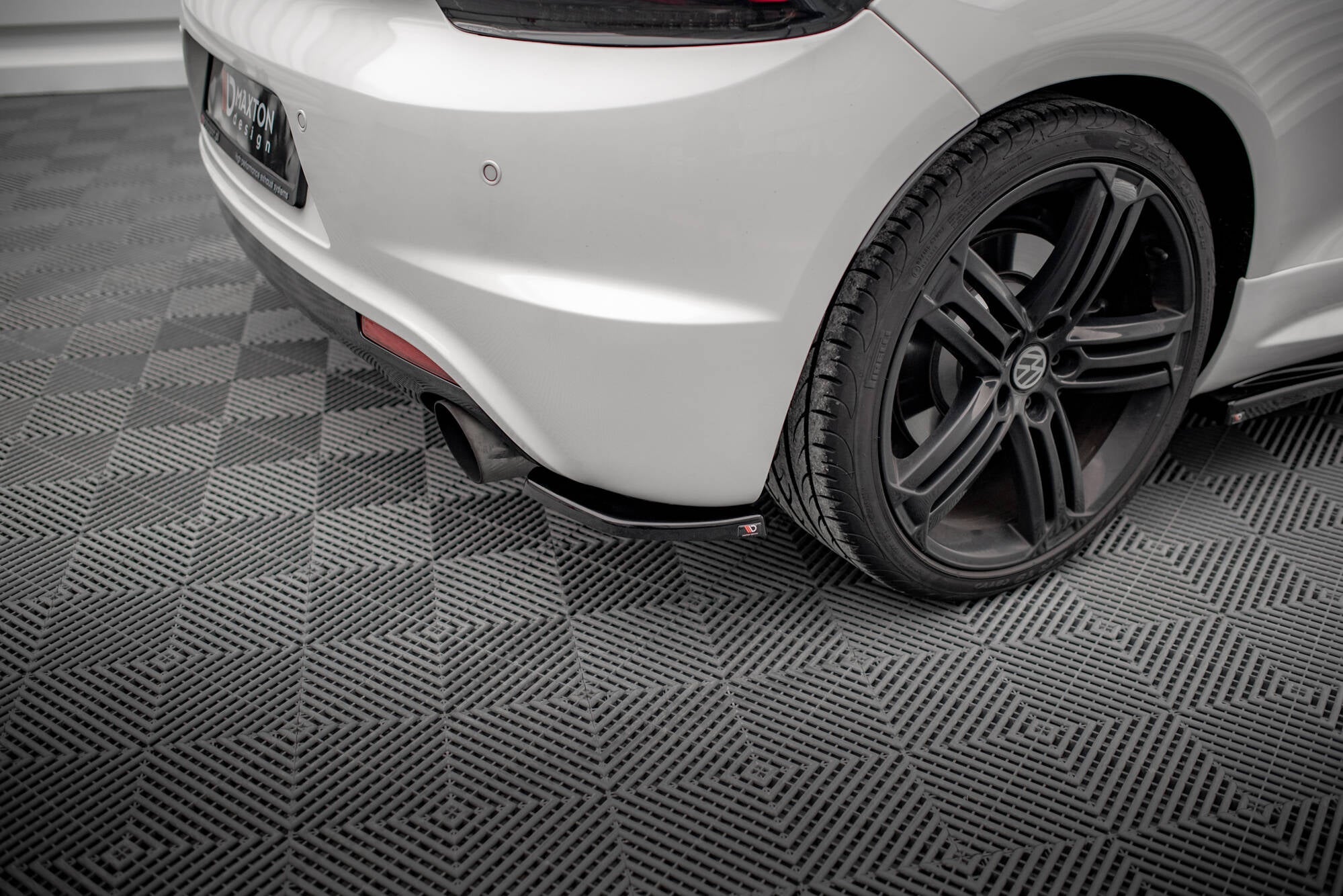 Maxton Design - Heck Ansatz Flaps Diffusor V2 für VW Scirocco R Mk3 - Aerowerk.