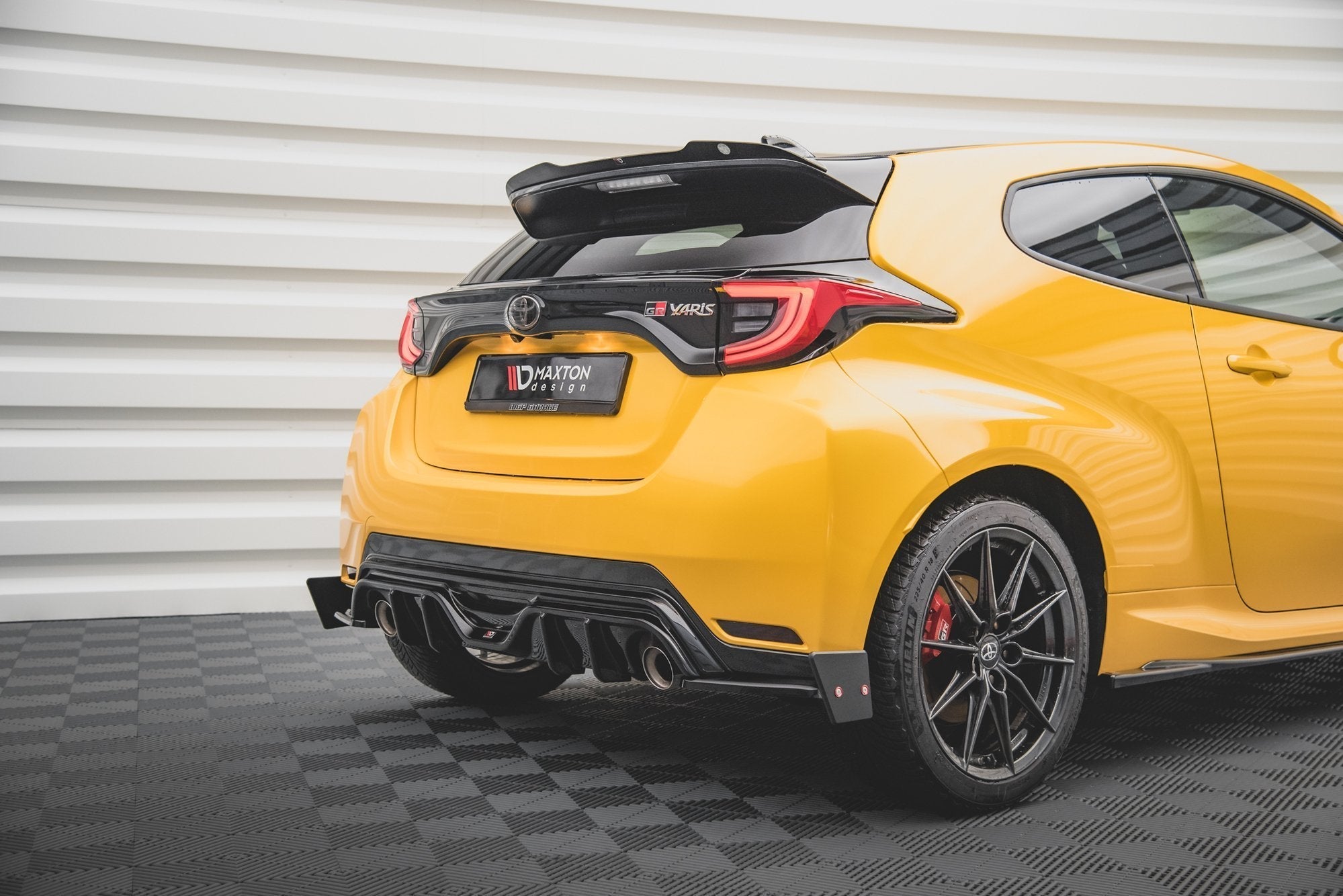 Maxton Design - Heck Ansatz Flaps Diffusor V4 + Flaps für Toyota GR Yaris Mk4 - Aerowerk.