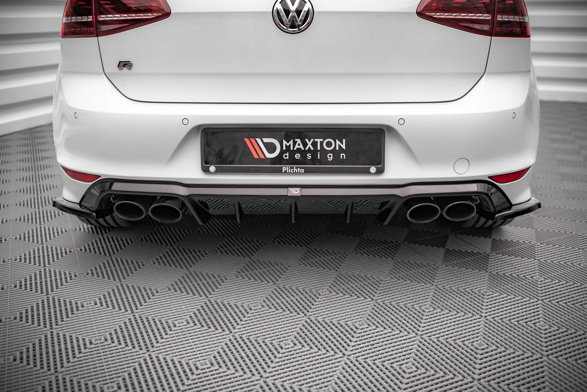 Maxton Design - Heck Ansatz Flaps Diffusor V4 für VW Golf R Mk7 - Aerowerk.