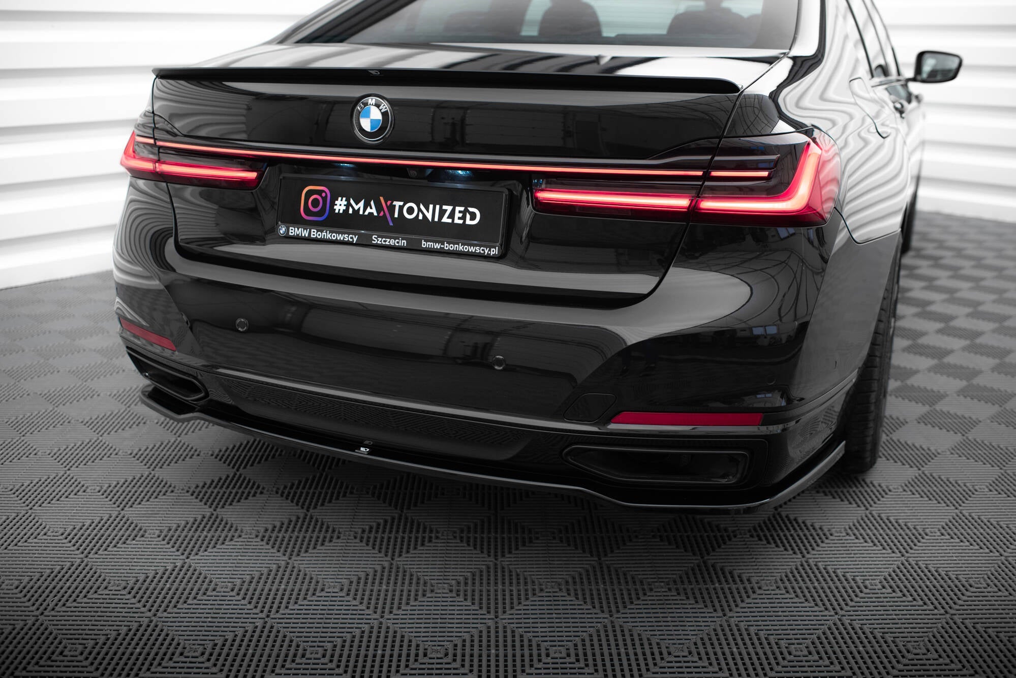 Maxton Design - Heckansatz Diffusor für BMW 7 G11 / G12 Facelift - Aerowerk.