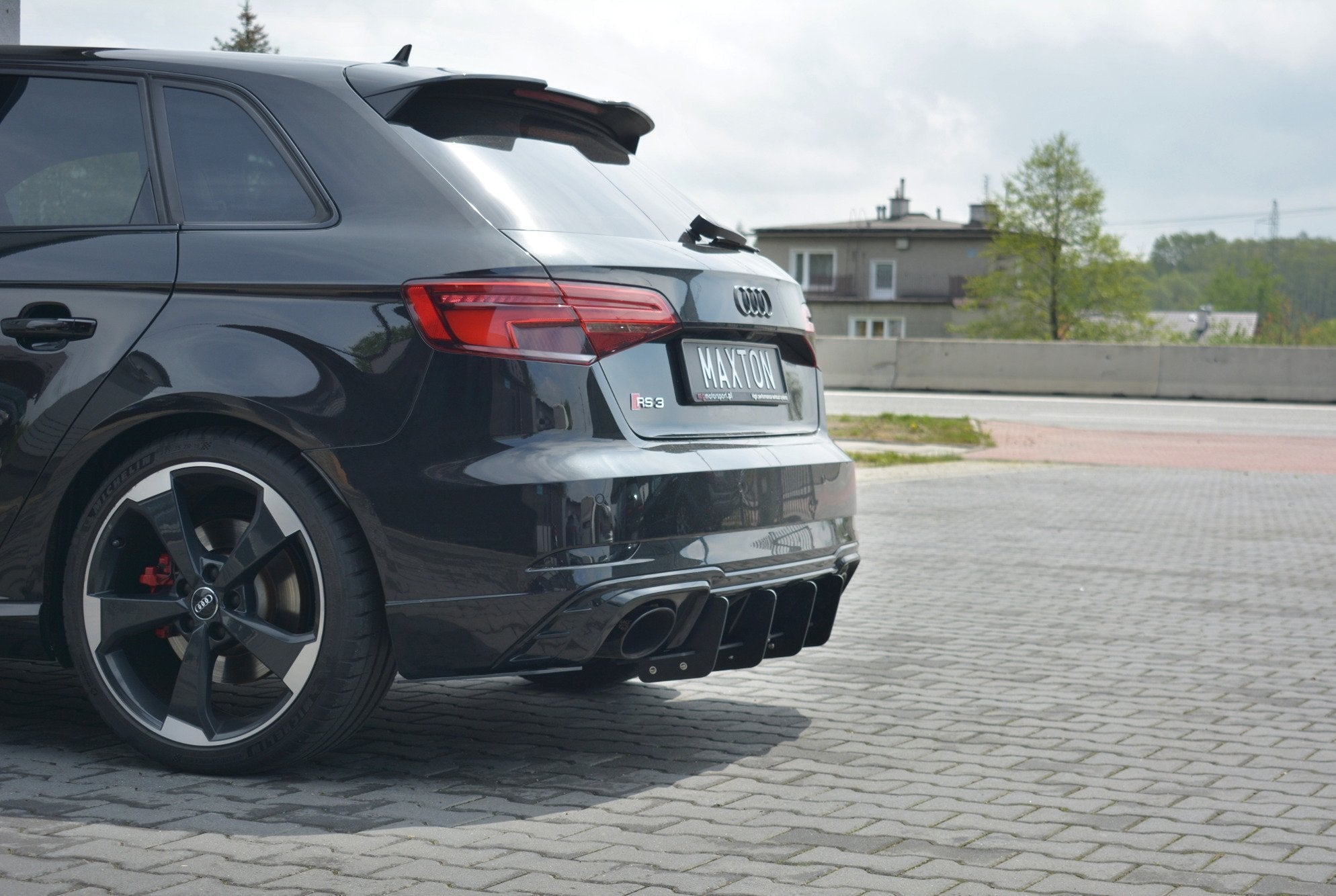 Maxton Design - Heckschürze V.1 für Audi RS3 8V FL Sportback - Aerowerk.