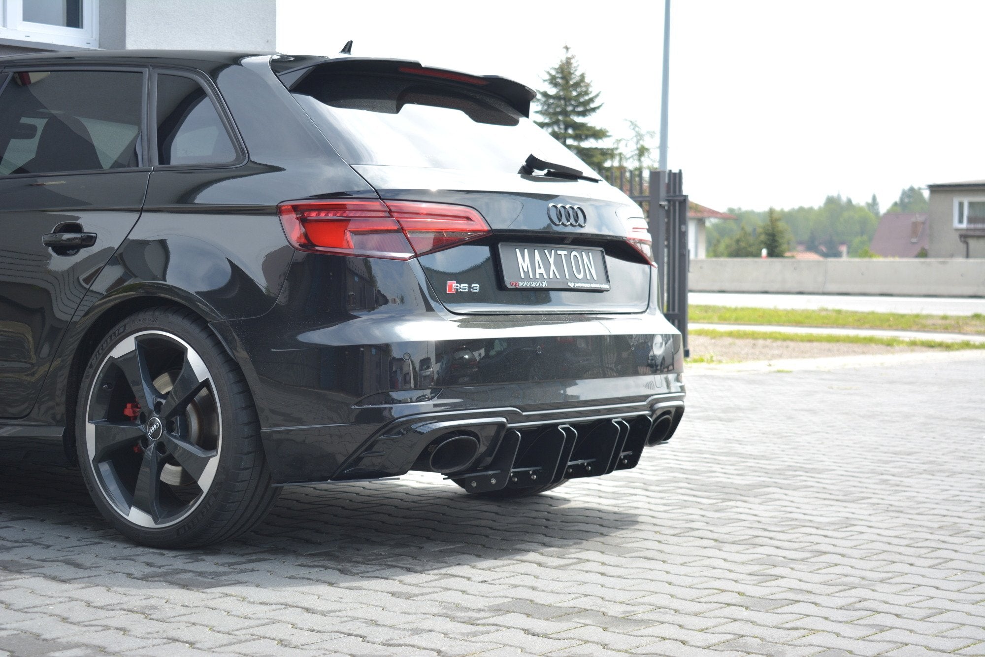 Maxton Design - Heckschürze V.2 für Audi RS3 8V FL Sportback - Aerowerk.