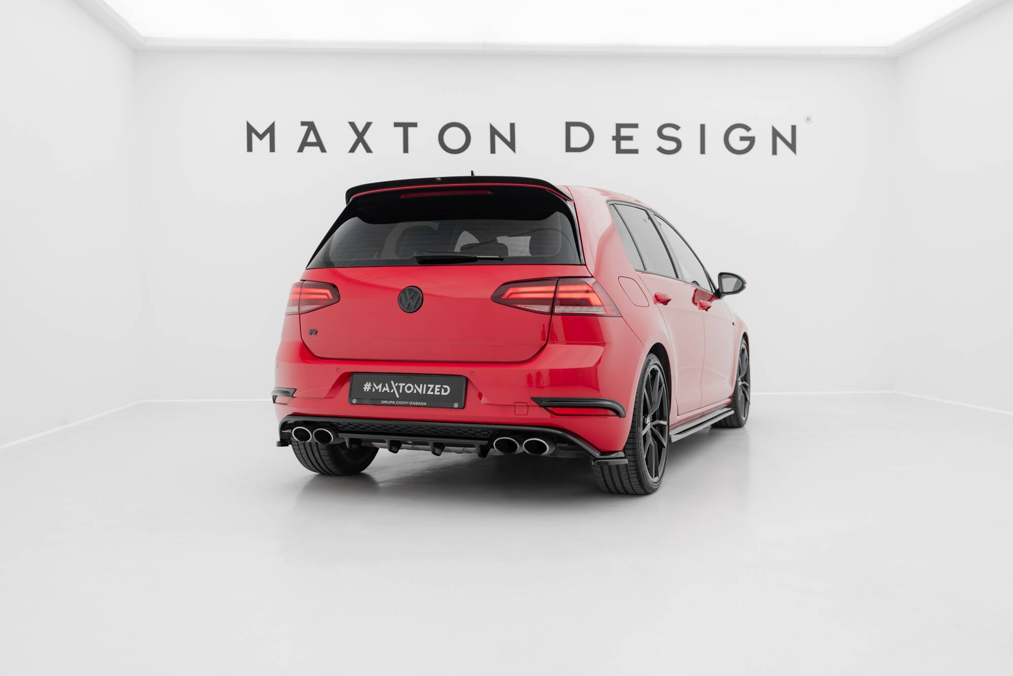 Maxton Design - Hintere Rahmen Für Leuchten VW Golf R / R - Line Mk7 Facelift - Aerowerk.