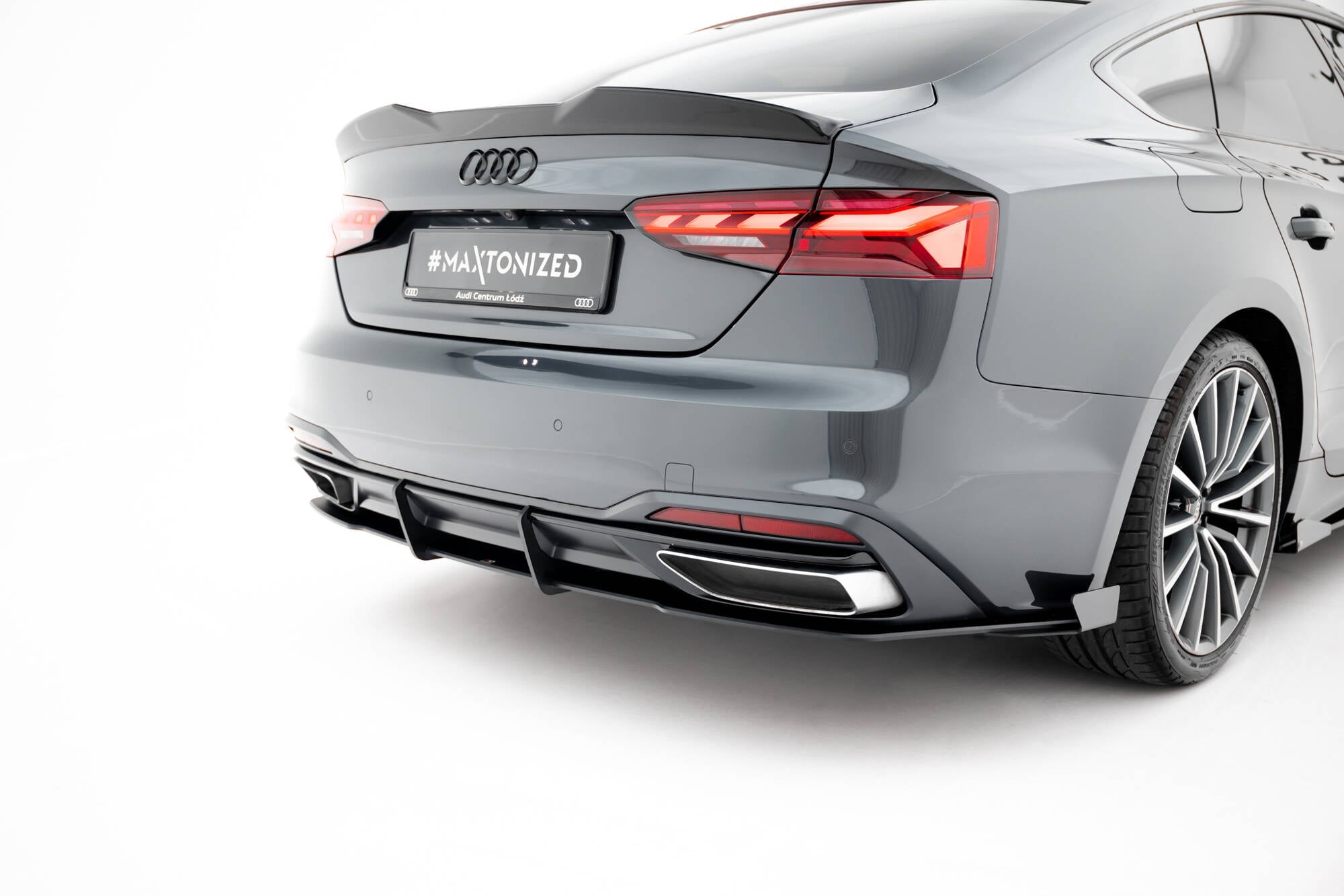 Maxton Design - Hintere Seiten Flaps für Audi A5 F5 Facelift - Aerowerk.
