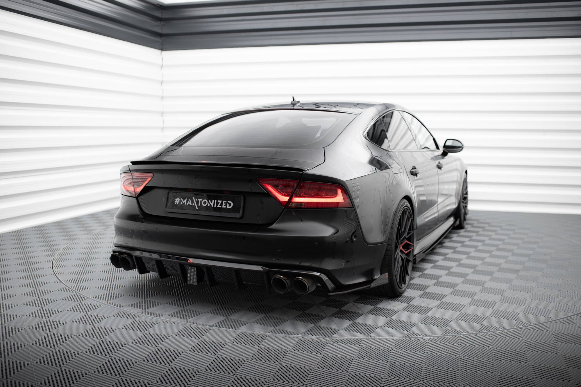 Maxton Design - Hintere Seiten Flaps für Audi A7 S - Line C7 - Aerowerk.