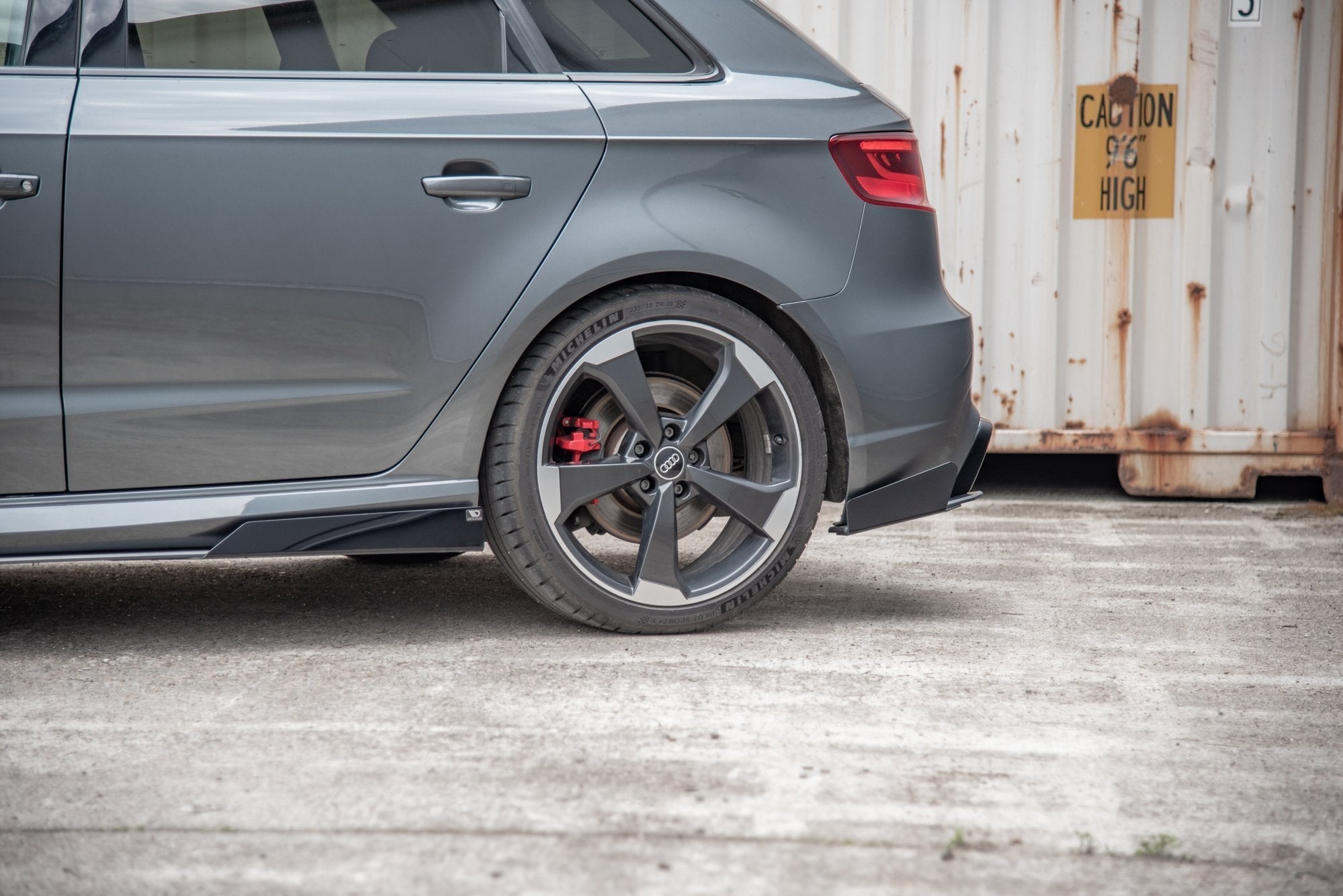 Maxton Design - Hintere Seiten Flaps für Audi RS3 8V Sportback - Aerowerk.