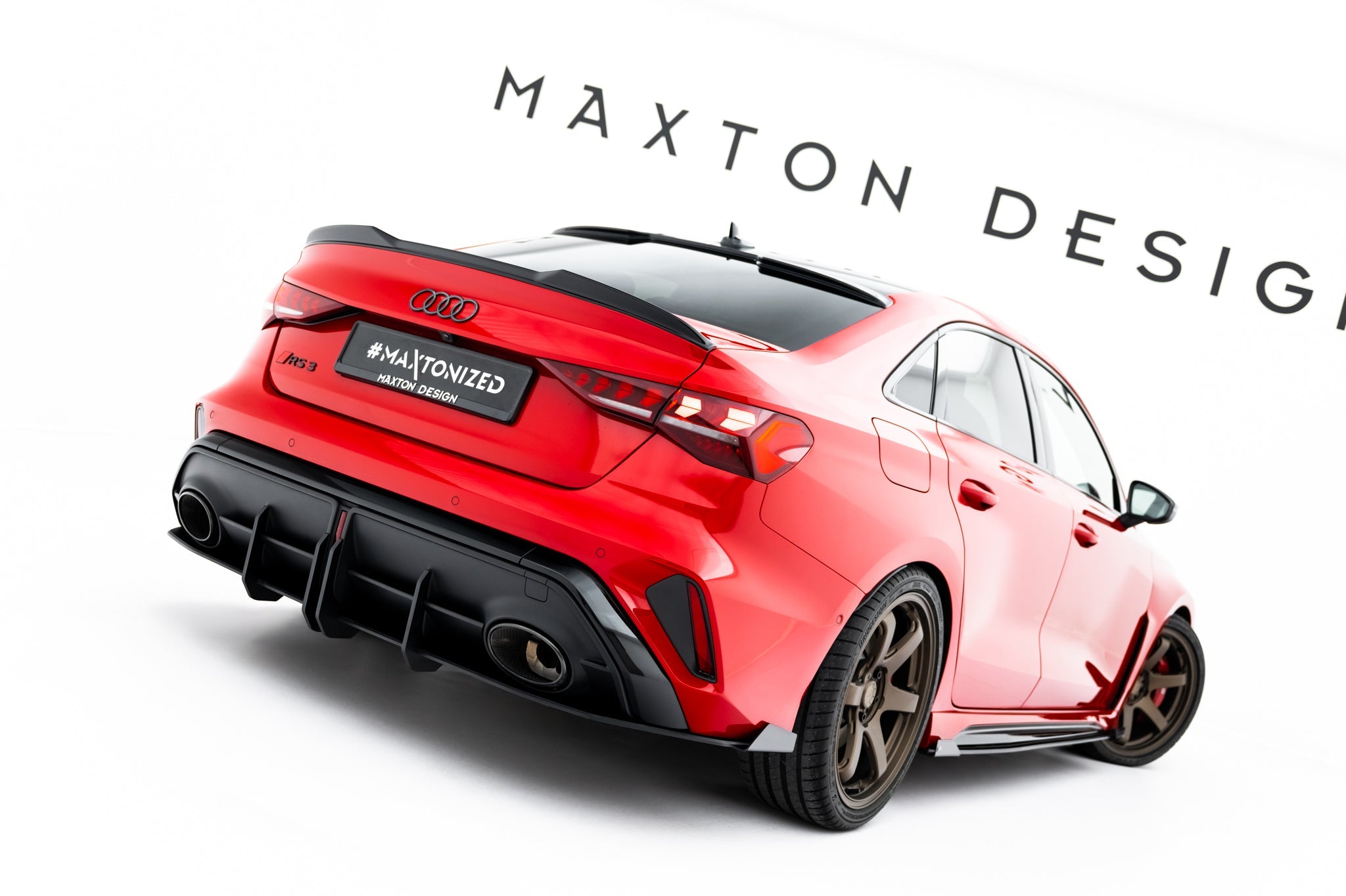 Maxton Design - Hintere Seiten Flaps für Audi RS3 8Y Facelift Limousine - Aerowerk.
