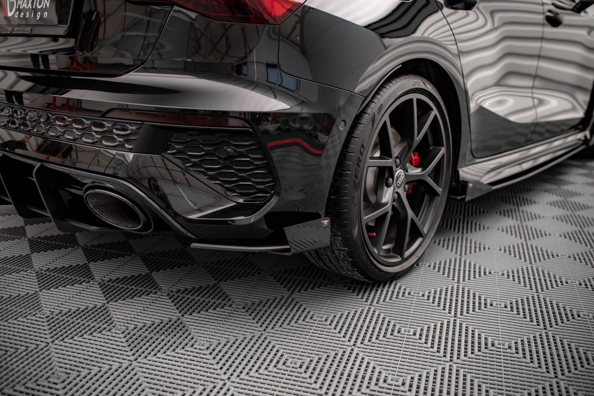 Maxton Design - Hintere Seiten Flaps für Audi RS3 Sportback 8Y - Aerowerk.