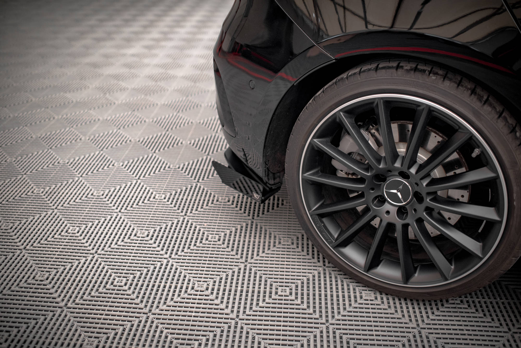 Maxton Design - Hintere Seiten Flaps für Mercedes A35 AMG Hatchback Aero Pack W177 - Aerowerk.