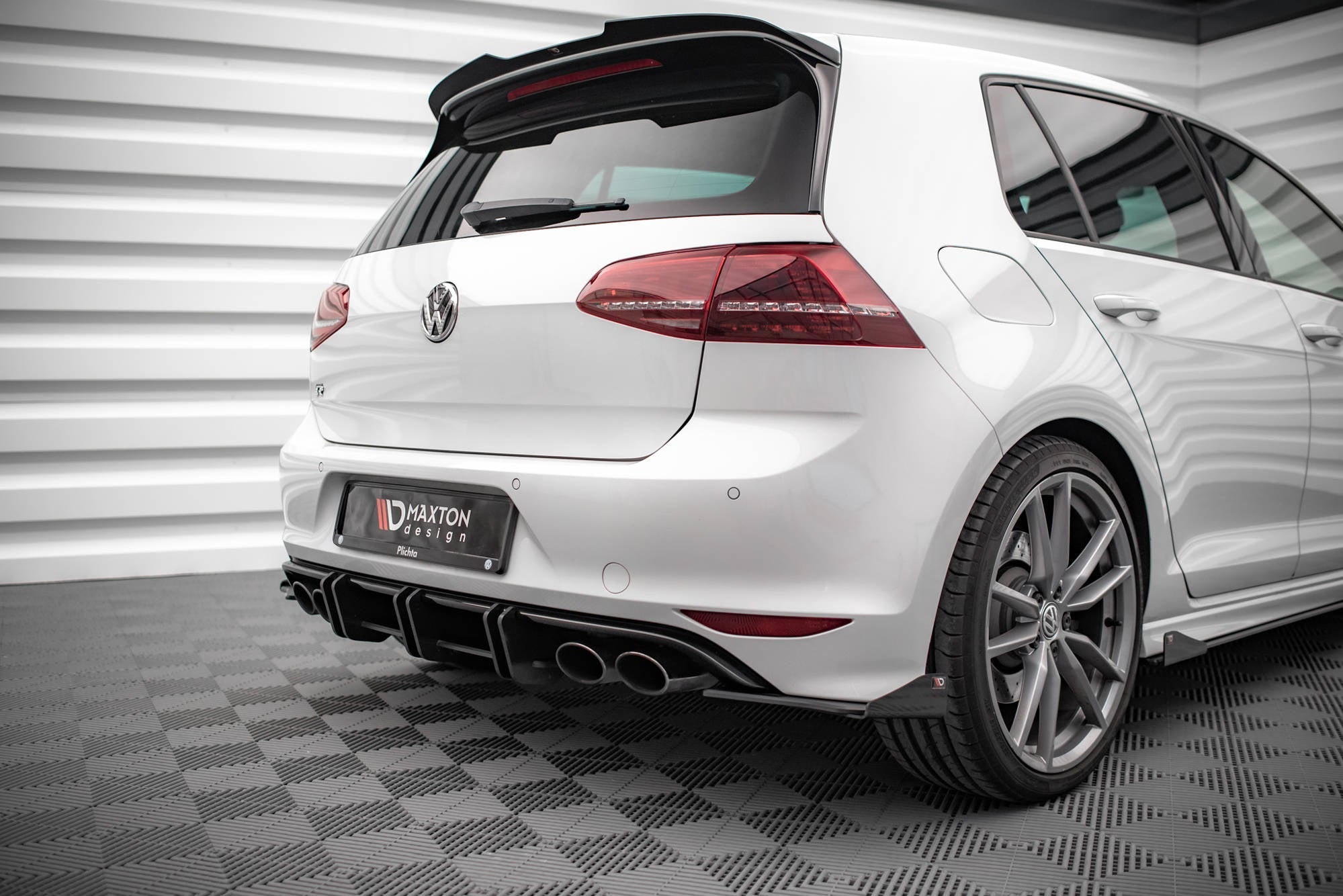 Maxton Design - Hintere Seiten Flaps für VW Golf R Mk7 - Aerowerk.