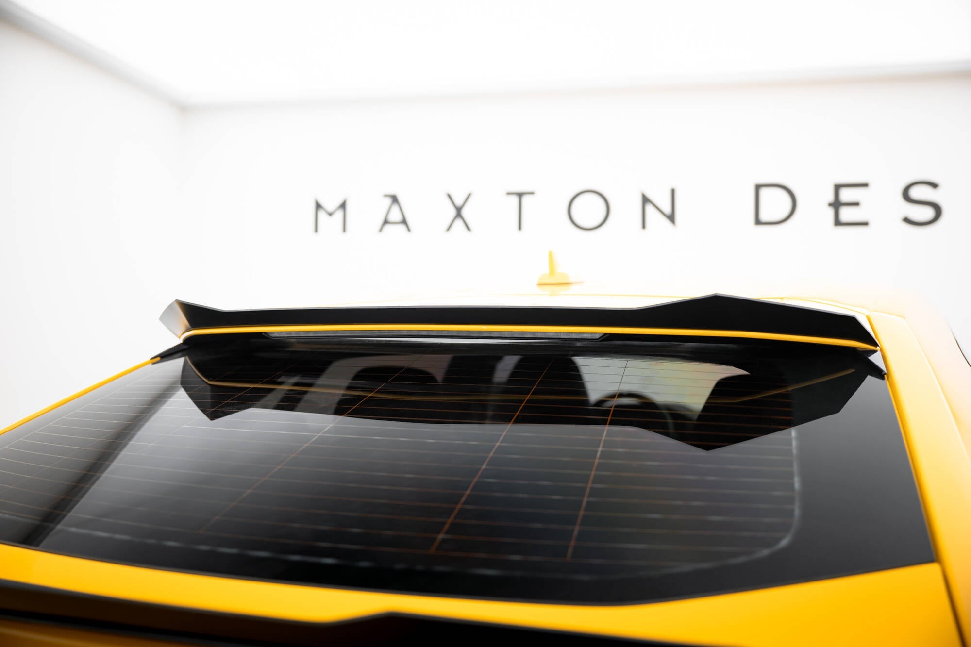 Maxton Design - Höher Spoiler CAP für Lamborghini Urus Mk1 - Aerowerk.