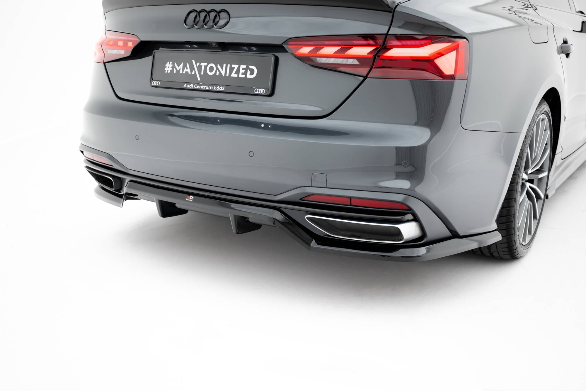 Maxton Design - Mittlerer Cup Diffusor DTM Look Heck Ansatz für Audi A5 F5 Facelift - Aerowerk.