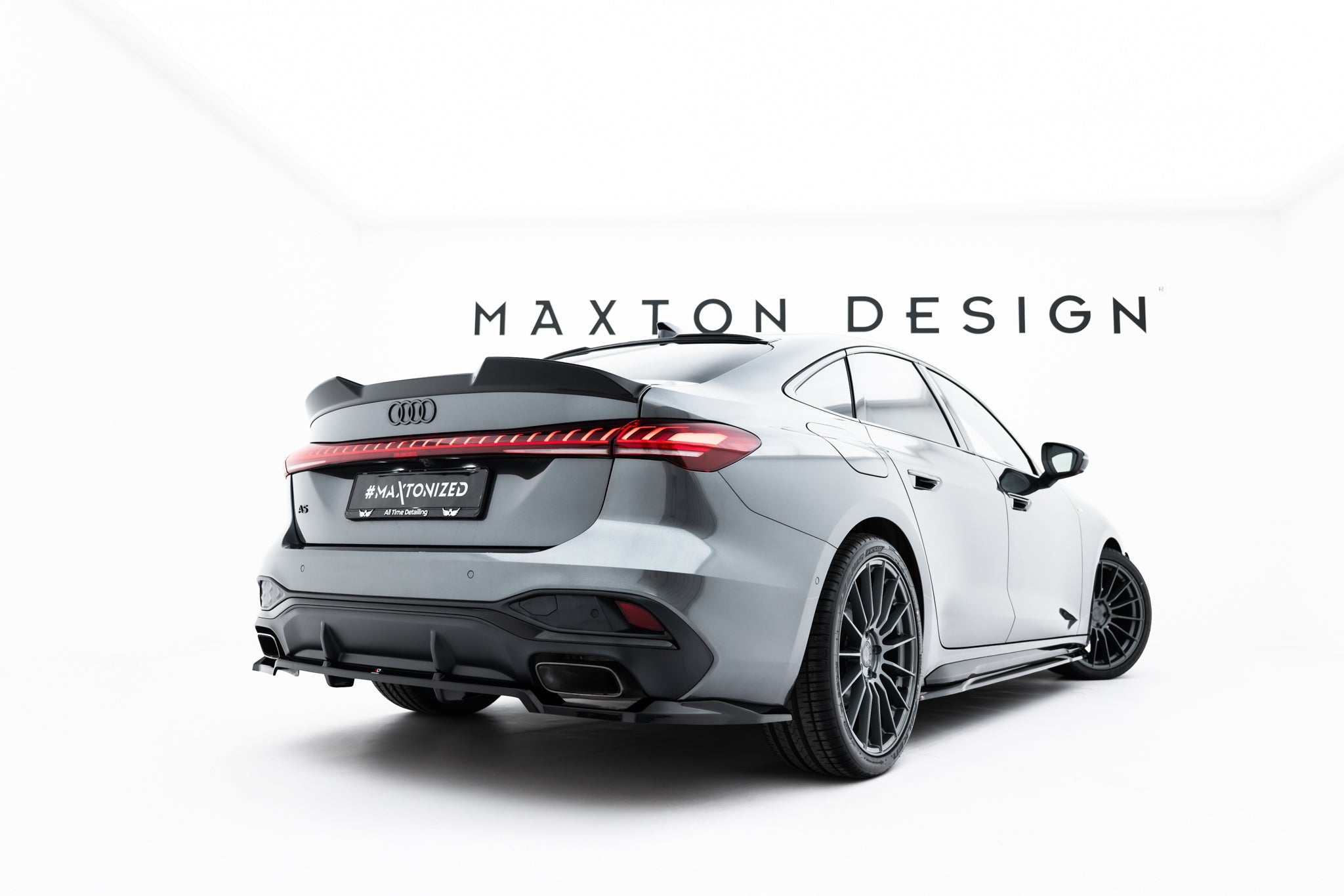 Maxton Design - Mittlerer Cup Diffusor DTM Look Heck Ansatz für Audi A5 S - Line Limousine / Avant B10 - Aerowerk.