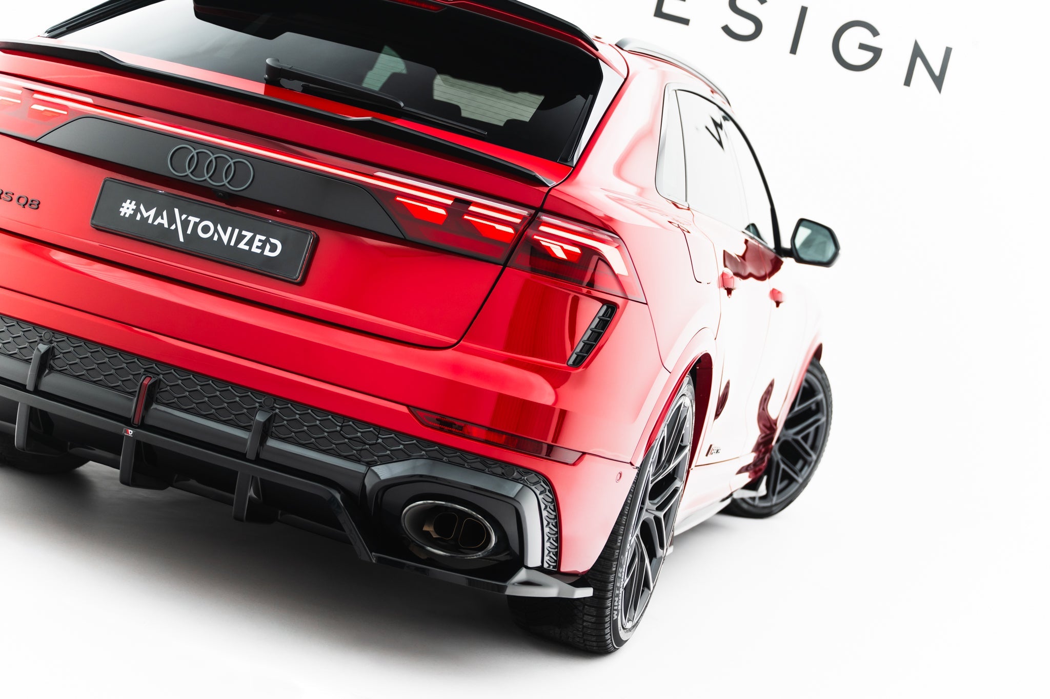 Maxton Design - Mittlerer Cup Diffusor DTM Look Heck Ansatz für Audi RSQ8 Mk1 Facelift - Aerowerk.