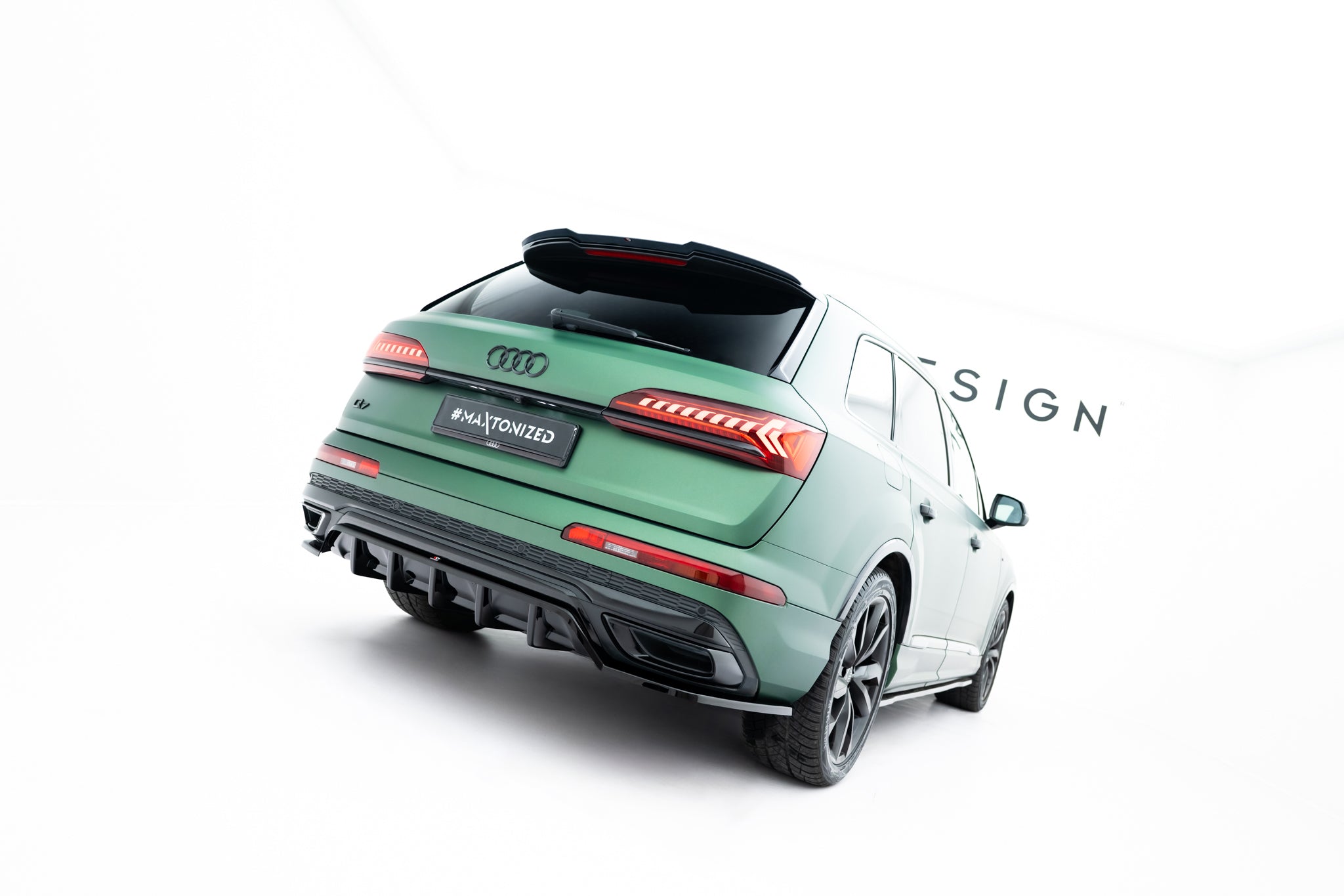 Maxton Design - Mittlerer Cup Diffusor DTM Look Heck Ansatz für Audi RSQ8 Mk1 Facelift - Aerowerk.