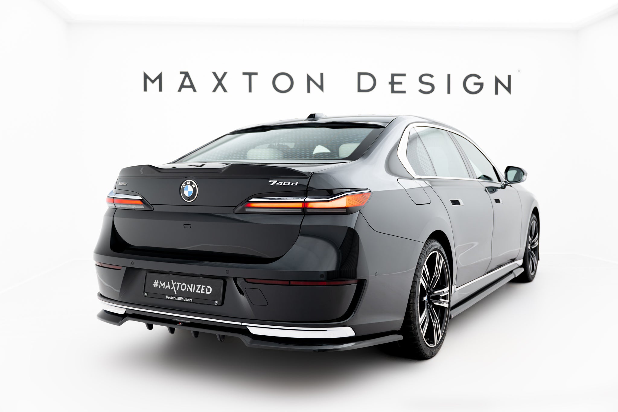 Maxton Design - Mittlerer Cup Diffusor DTM Look Heck Ansatz für BMW 7er G70 - Aerowerk.