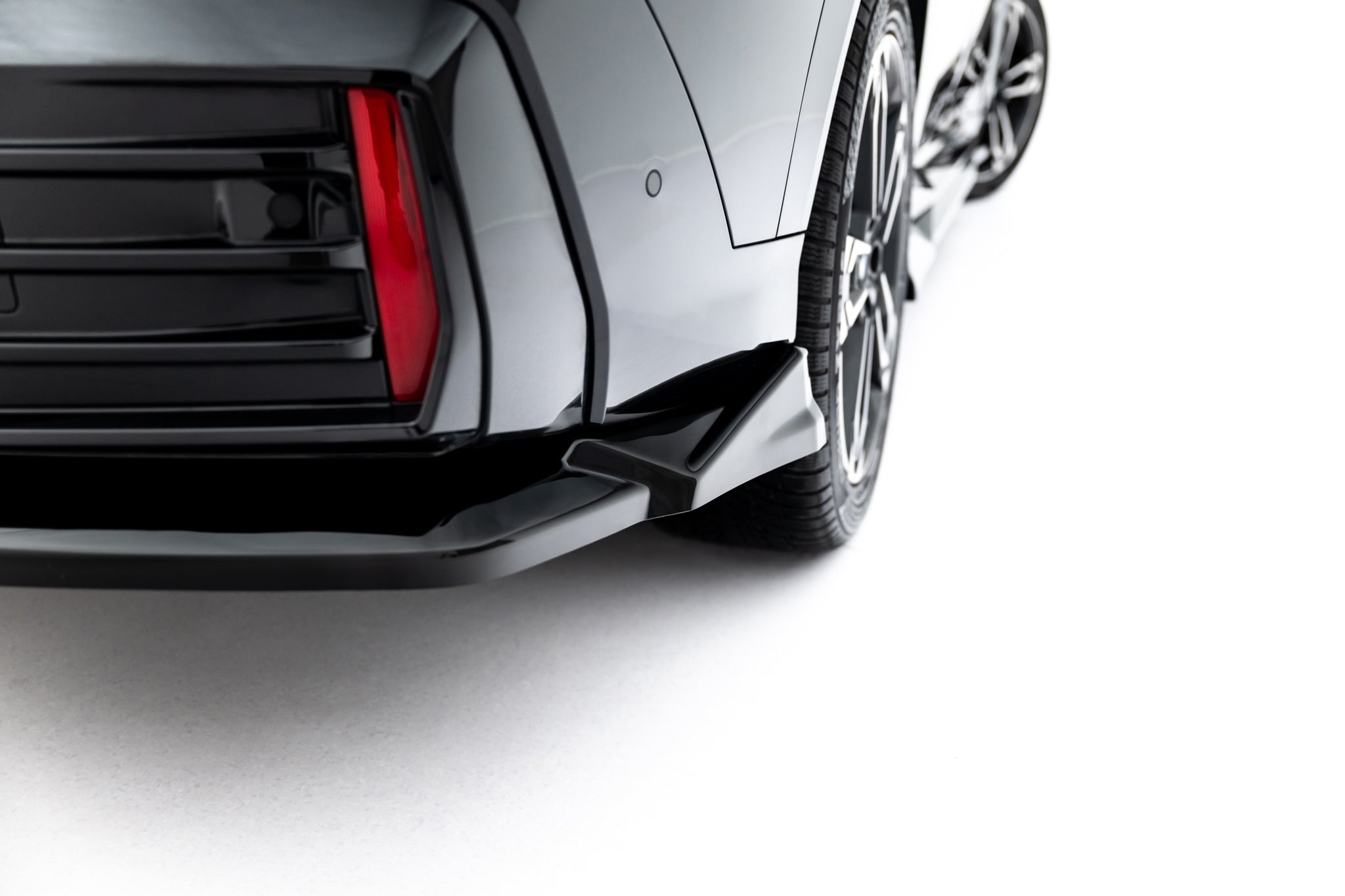 Maxton Design - Mittlerer Cup Diffusor DTM Look Heck Ansatz für BMW X2 M - Paket / iX2 U10 - Aerowerk.