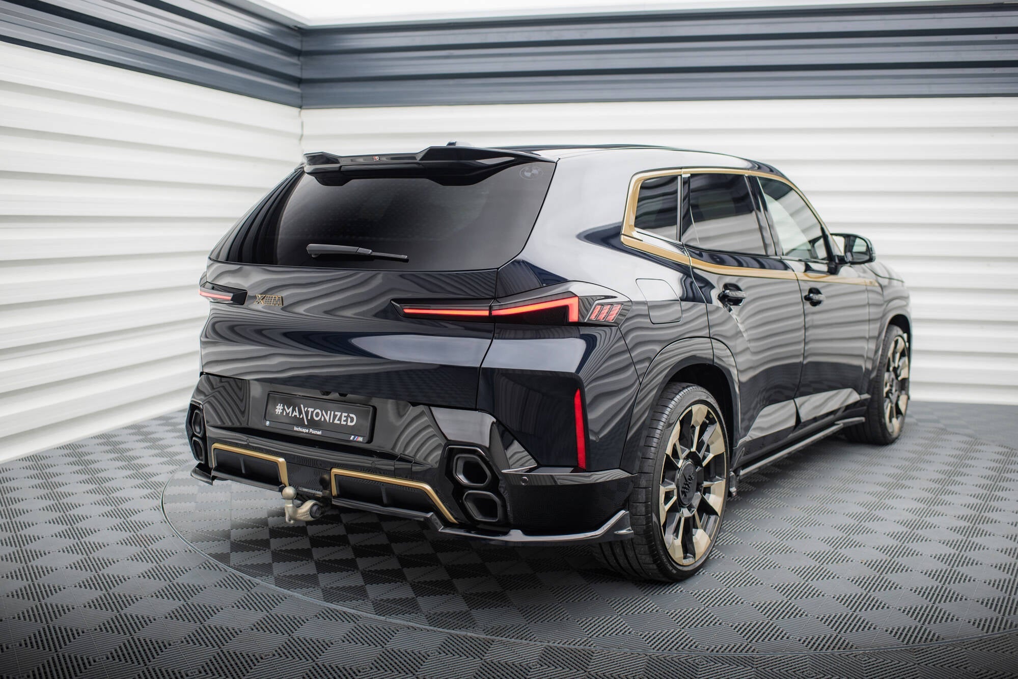 Maxton Design - Mittlerer Cup Diffusor DTM Look Heck Ansatz für BMW XM G09 - Aerowerk.