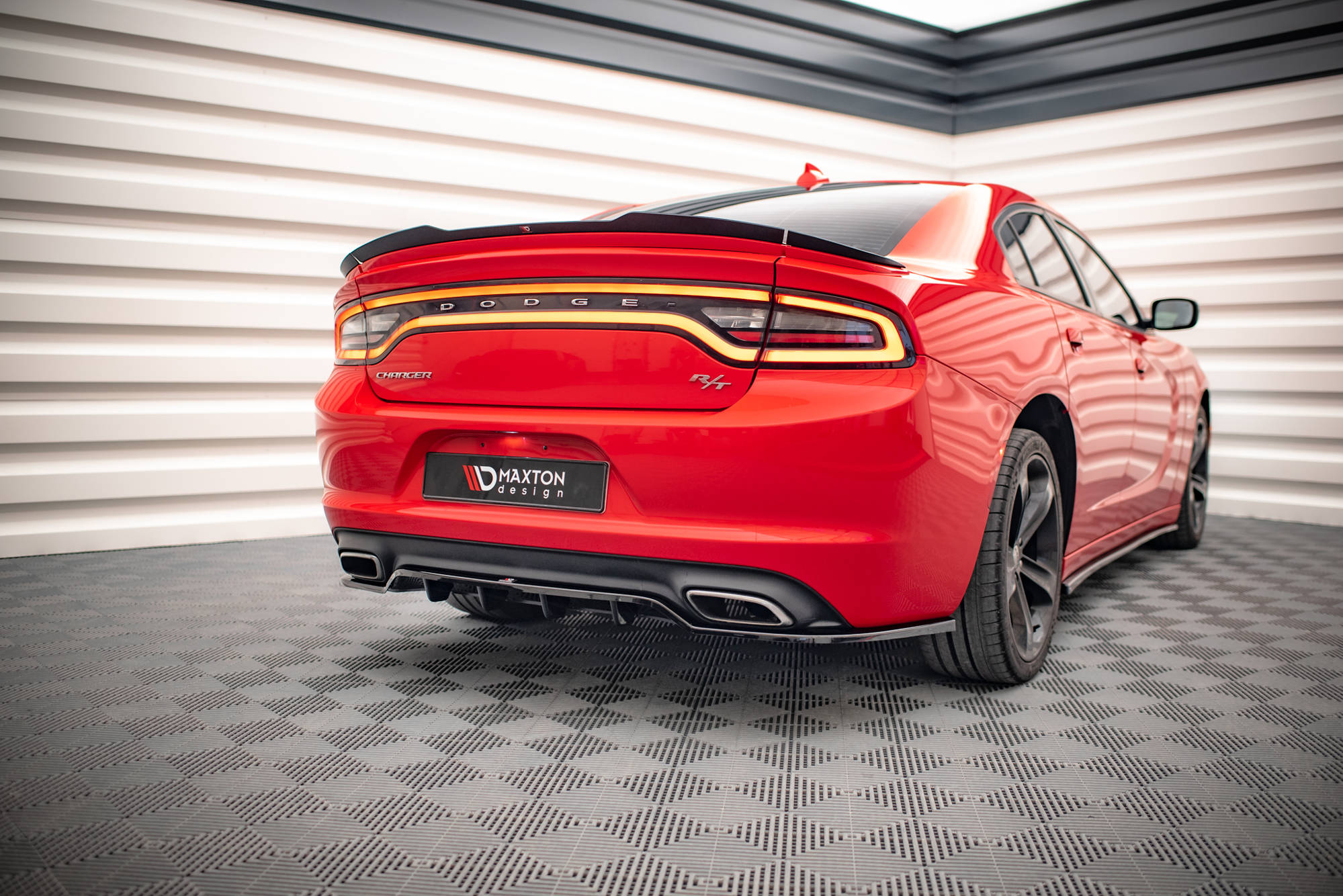 Maxton Design - Mittlerer Cup Diffusor DTM Look Heck Ansatz für Dodge Charger RT Mk7 Facelift - Aerowerk.