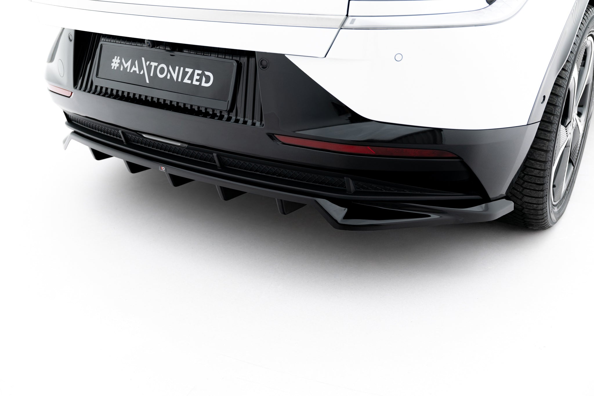 Maxton Design - Mittlerer Cup Diffusor DTM Look Heck Ansatz für Kia EV6 Mk1 - Aerowerk.