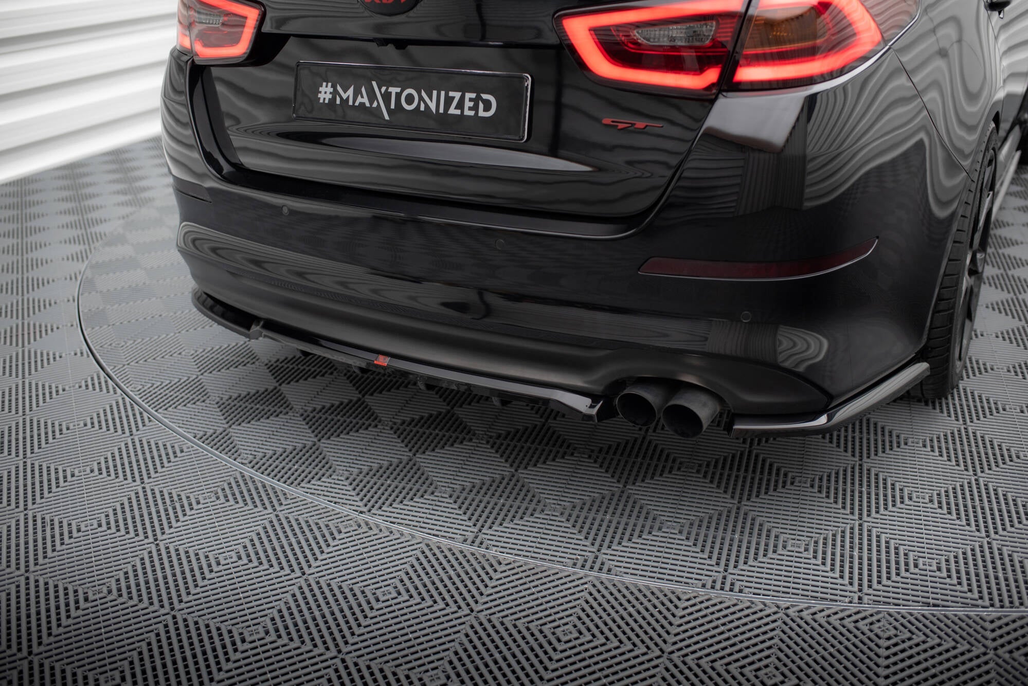 Maxton Design - Mittlerer Cup Diffusor DTM Look Heck Ansatz für Kia Optima Mk3 - Aerowerk.