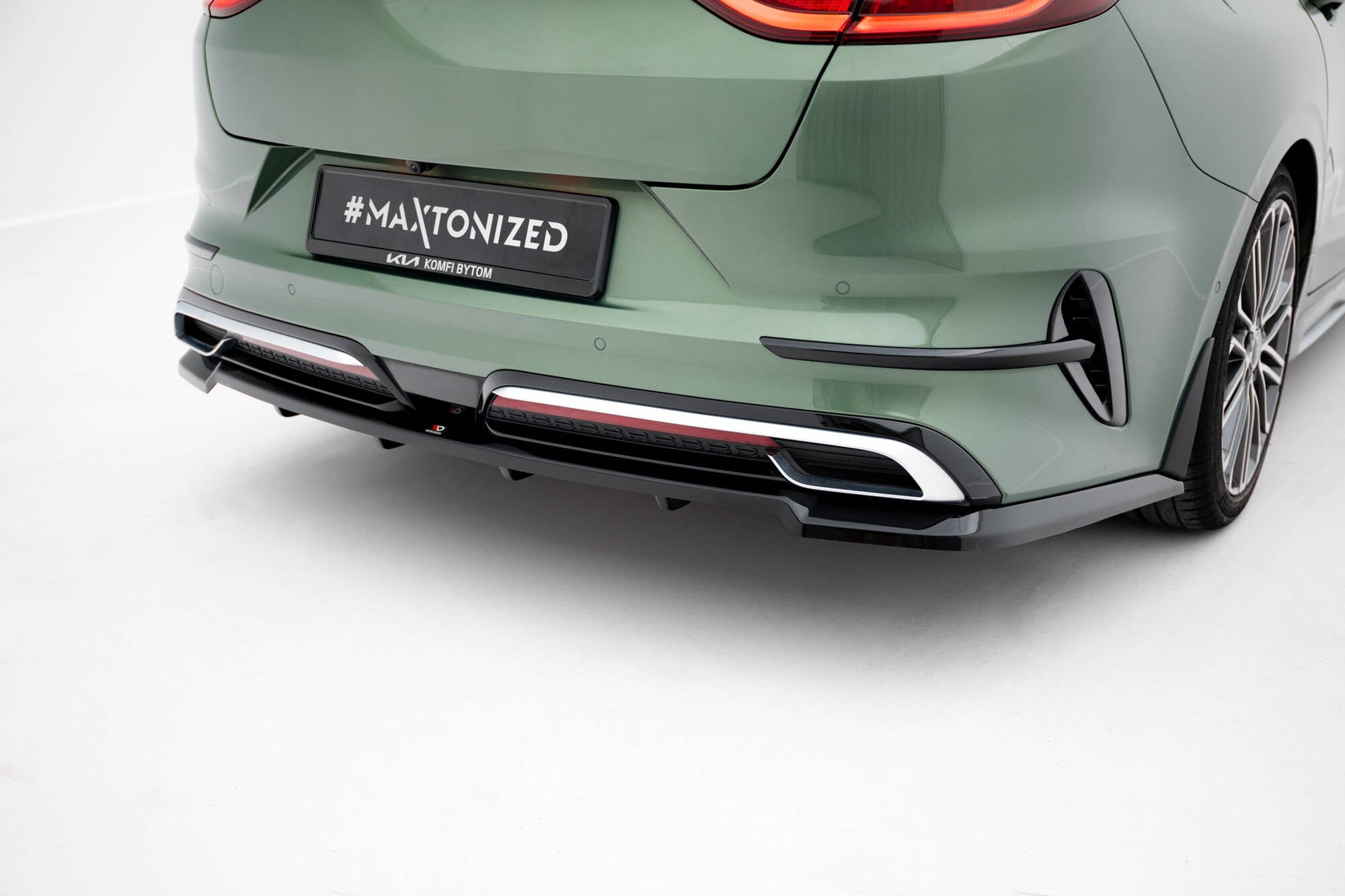 Maxton Design - Mittlerer Cup Diffusor DTM Look Heck Ansatz für Kia Proceed GT - Line Mk1 Facelift - Aerowerk.