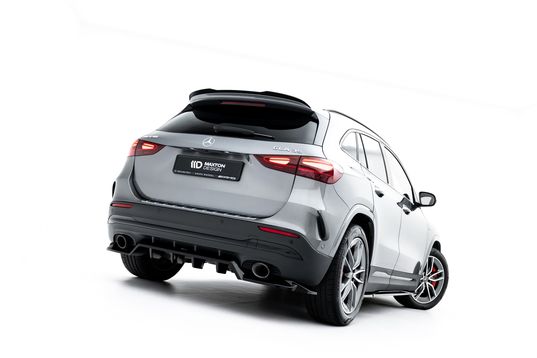 Maxton Design - Mittlerer Cup Diffusor DTM Look Heck Ansatz für Mercedes - AMG GLA 35 H247 Facelift - Aerowerk.