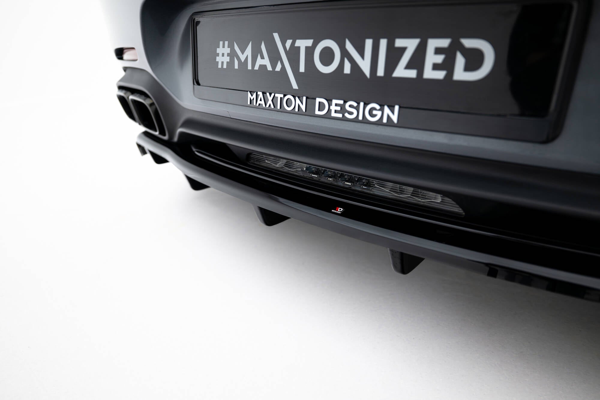 Maxton Design - Mittlerer Cup Diffusor DTM Look Heck Ansatz für Mercedes - AMG GT C C190 Facelift - Aerowerk.