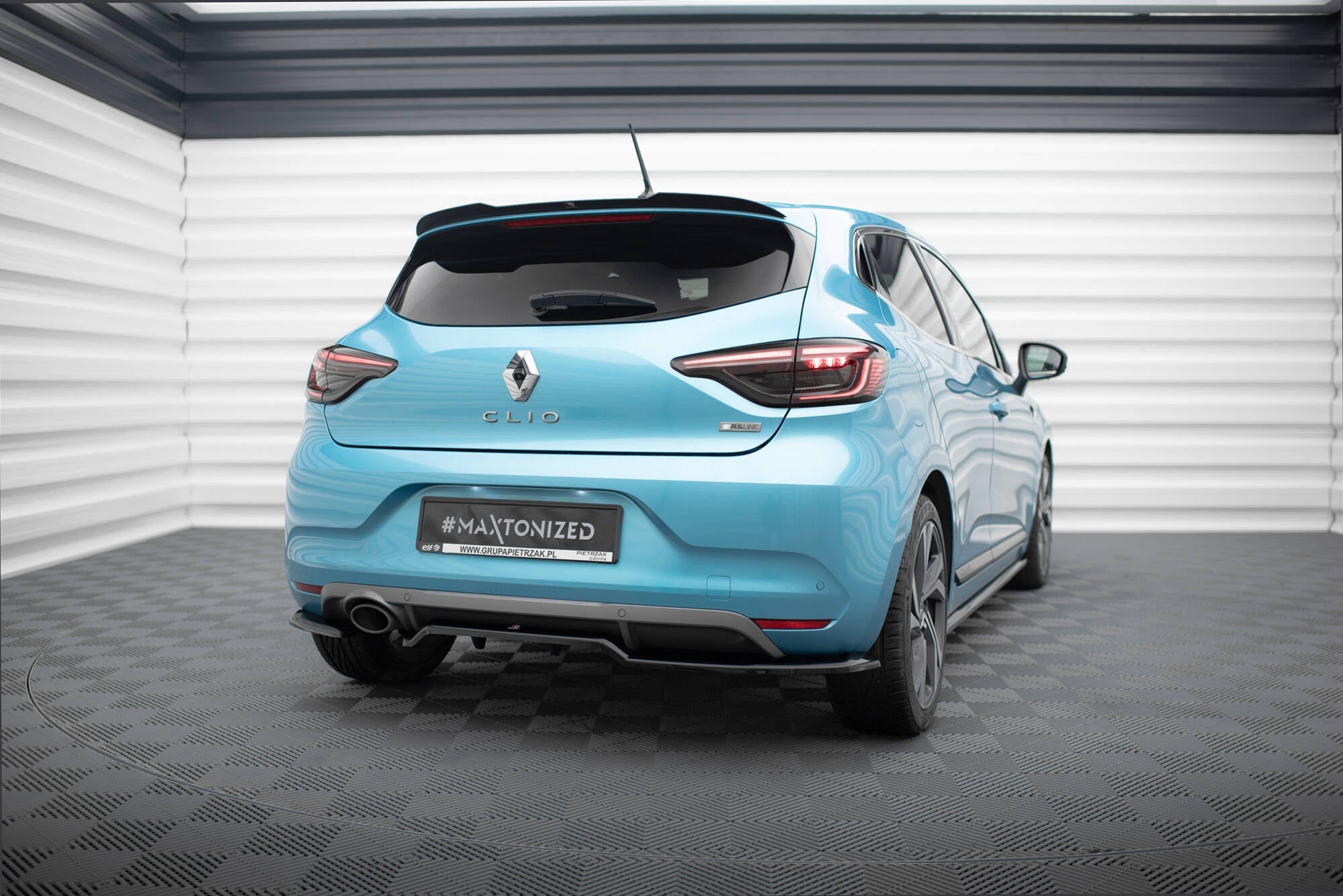 Maxton Design - Mittlerer Cup Diffusor DTM Look Heck Ansatz für Renault Clio R.S. Line Mk5 - Aerowerk.