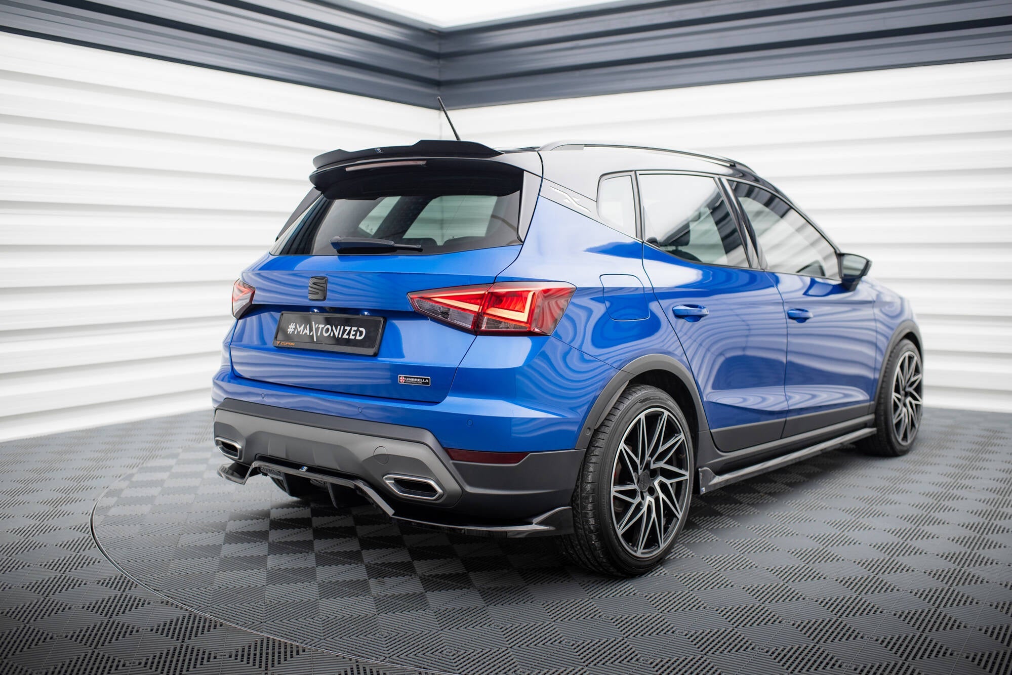 Maxton Design - Mittlerer Cup Diffusor DTM Look Heck Ansatz für Seat Arona FR Mk1 Facelift - Aerowerk.