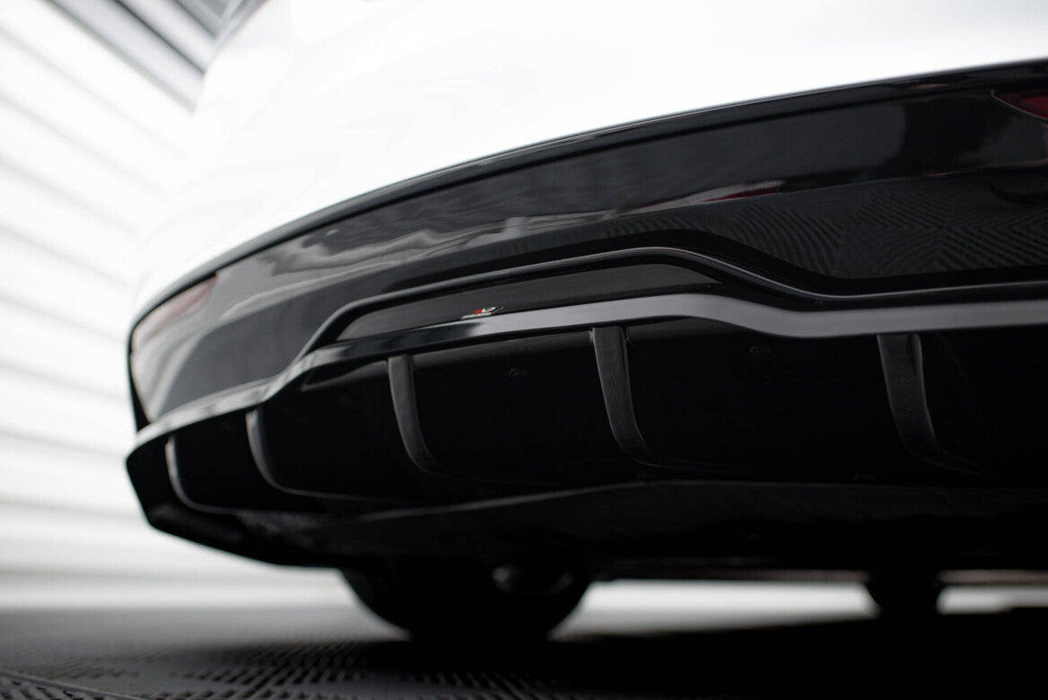 Mittlerer Cup Diffusor Heck Ansatz DTM Look V.1 für Tesla Model S Plaid Mk1 FL - Aerowerk.
