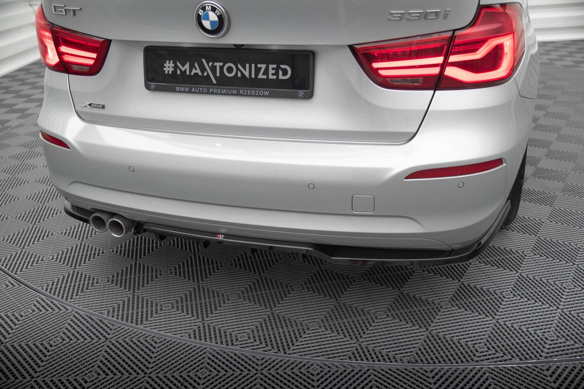 Maxton Design - Mittlerer Cup Diffusor Heckansatz für BMW 3er GT F34 Facelift - Aerowerk.