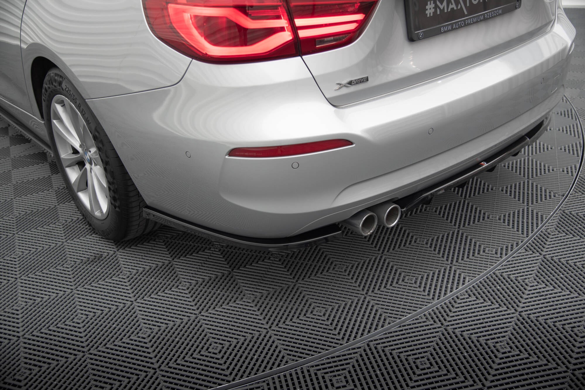 Maxton Design - Mittlerer Cup Diffusor Heckansatz für BMW 3er GT F34 Facelift - Aerowerk.