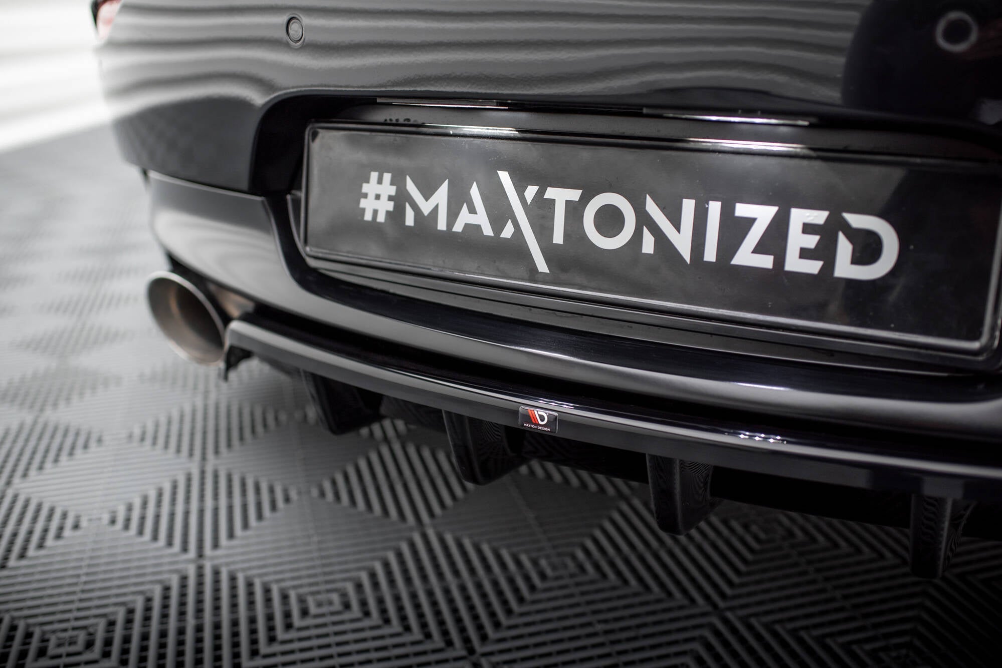 Maxton Design - Mittlerer Cup Diffusor / Heckansatz für BMW Z4 M - Paket E89 Facelift - Aerowerk.
